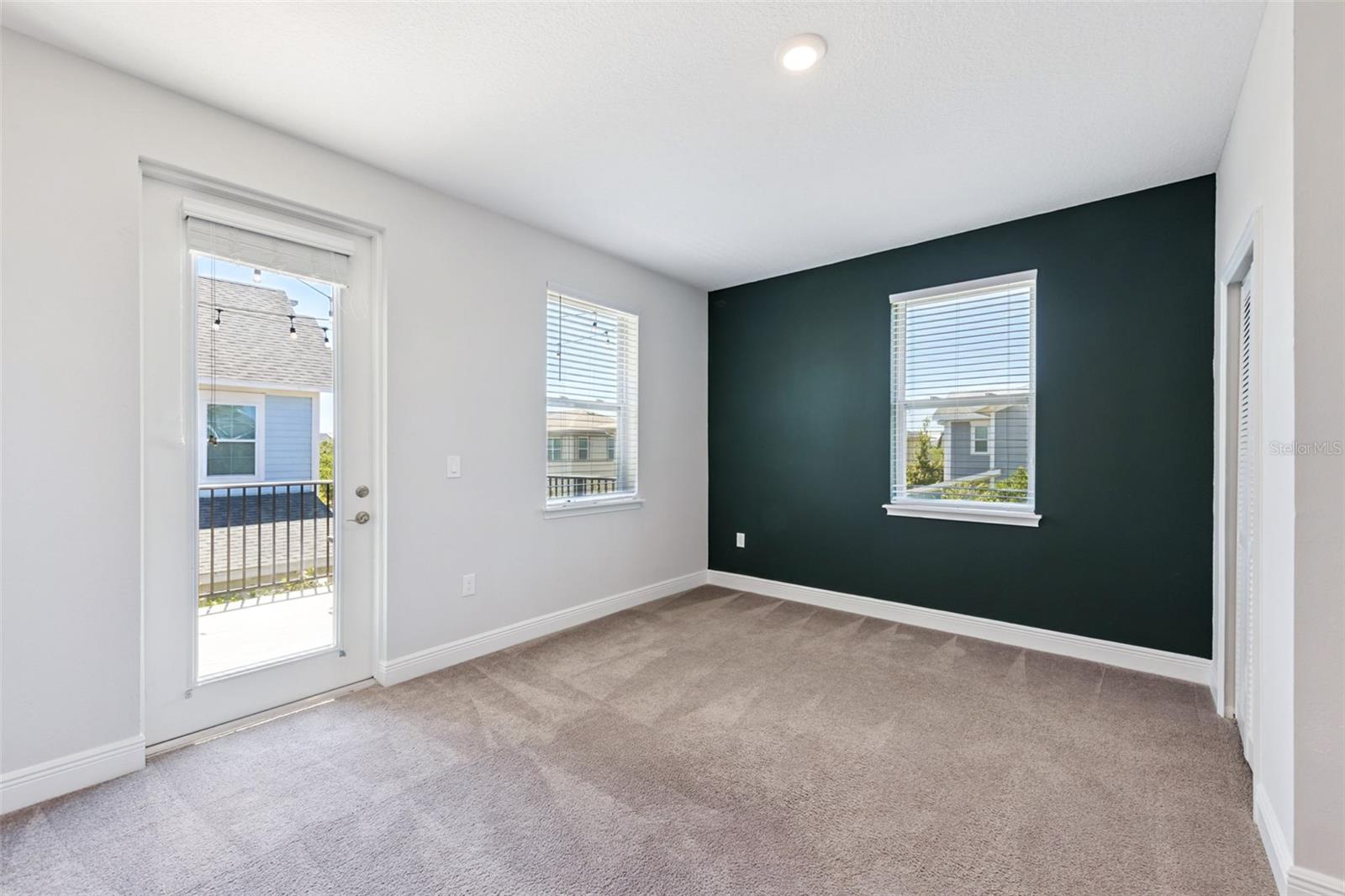 8466 FERINGA ALY, ORLANDO, FL, 32827