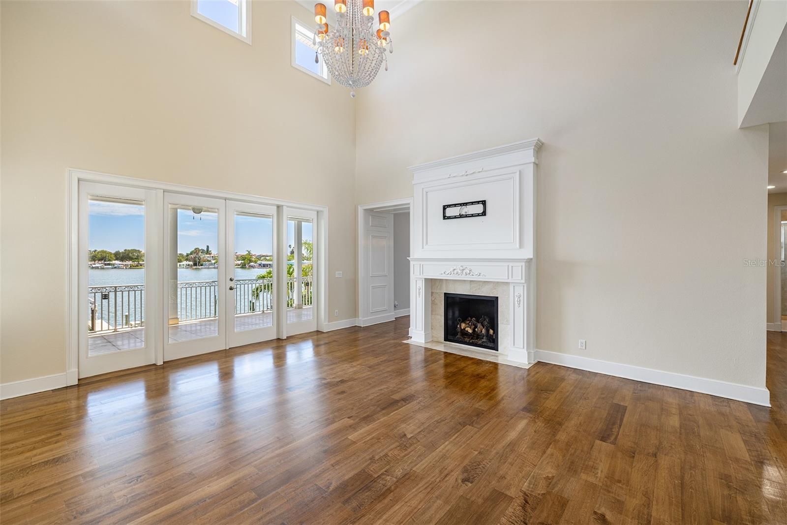 821 BAY POINT DR, MADEIRA BEACH, FL, 33708