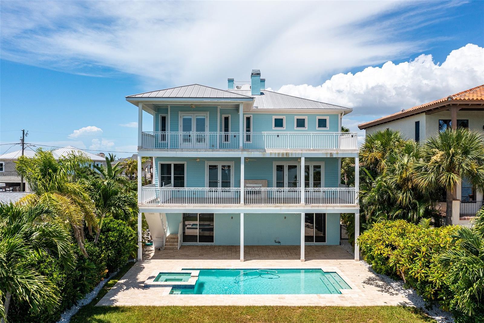 821 BAY POINT DR, MADEIRA BEACH, FL, 33708