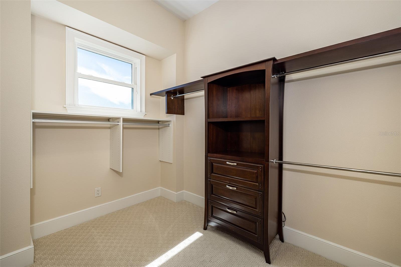 821 BAY POINT DR, MADEIRA BEACH, FL, 33708