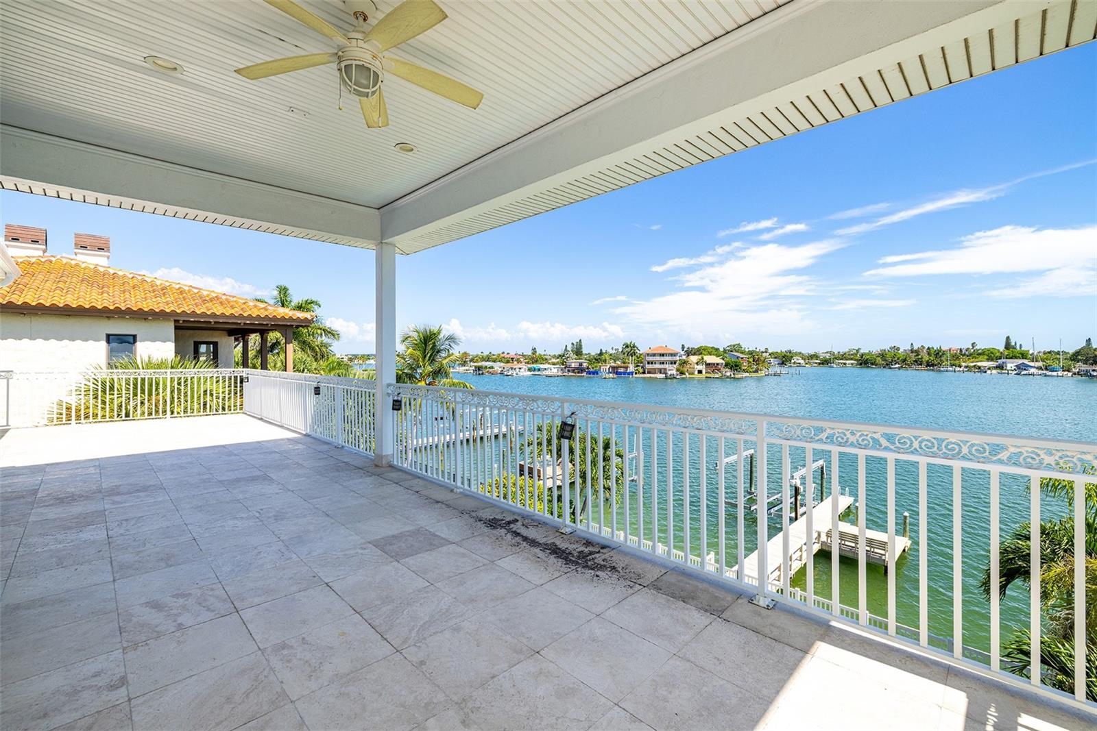821 BAY POINT DR, MADEIRA BEACH, FL, 33708