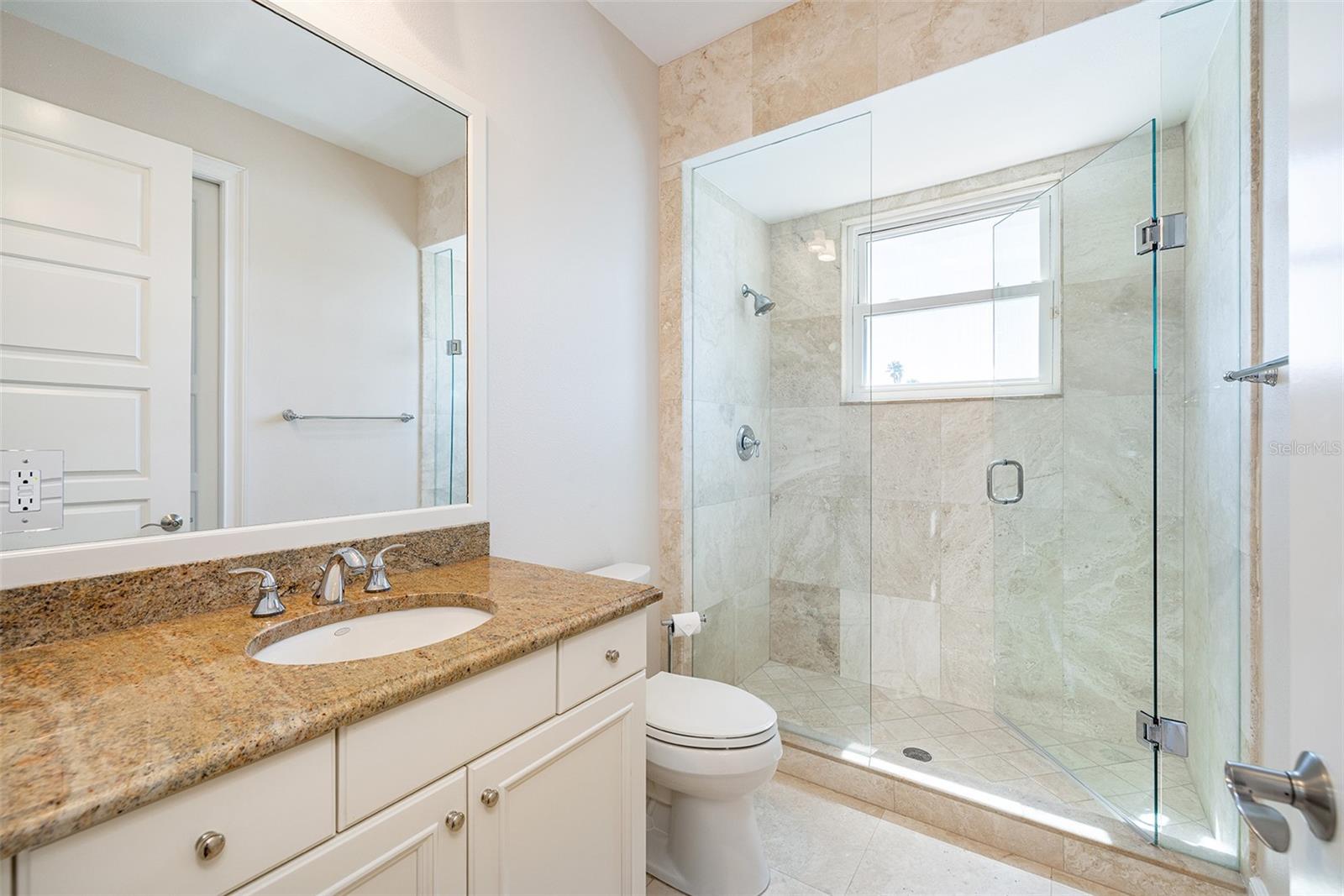 821 BAY POINT DR, MADEIRA BEACH, FL, 33708