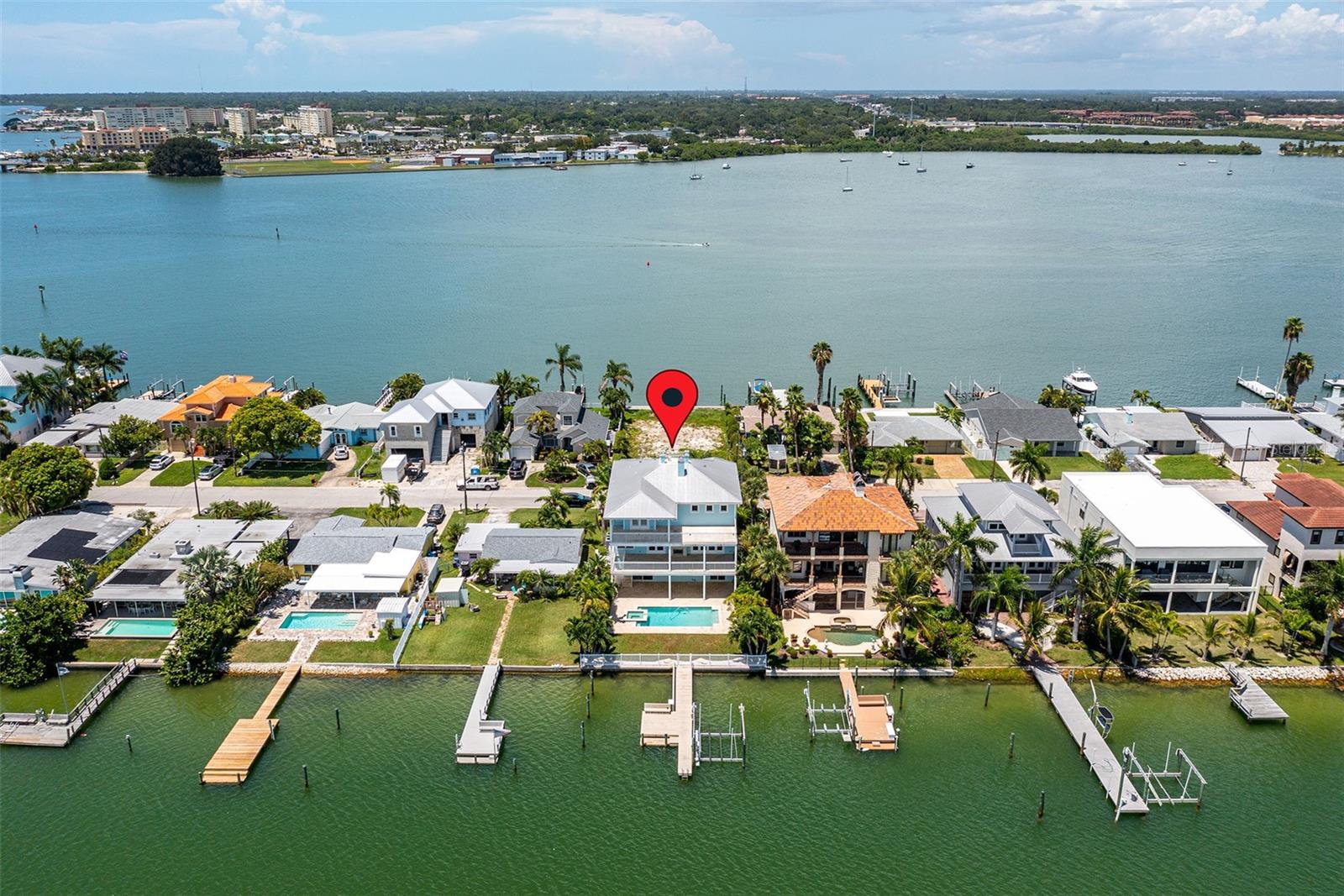 821 BAY POINT DR, MADEIRA BEACH, FL, 33708