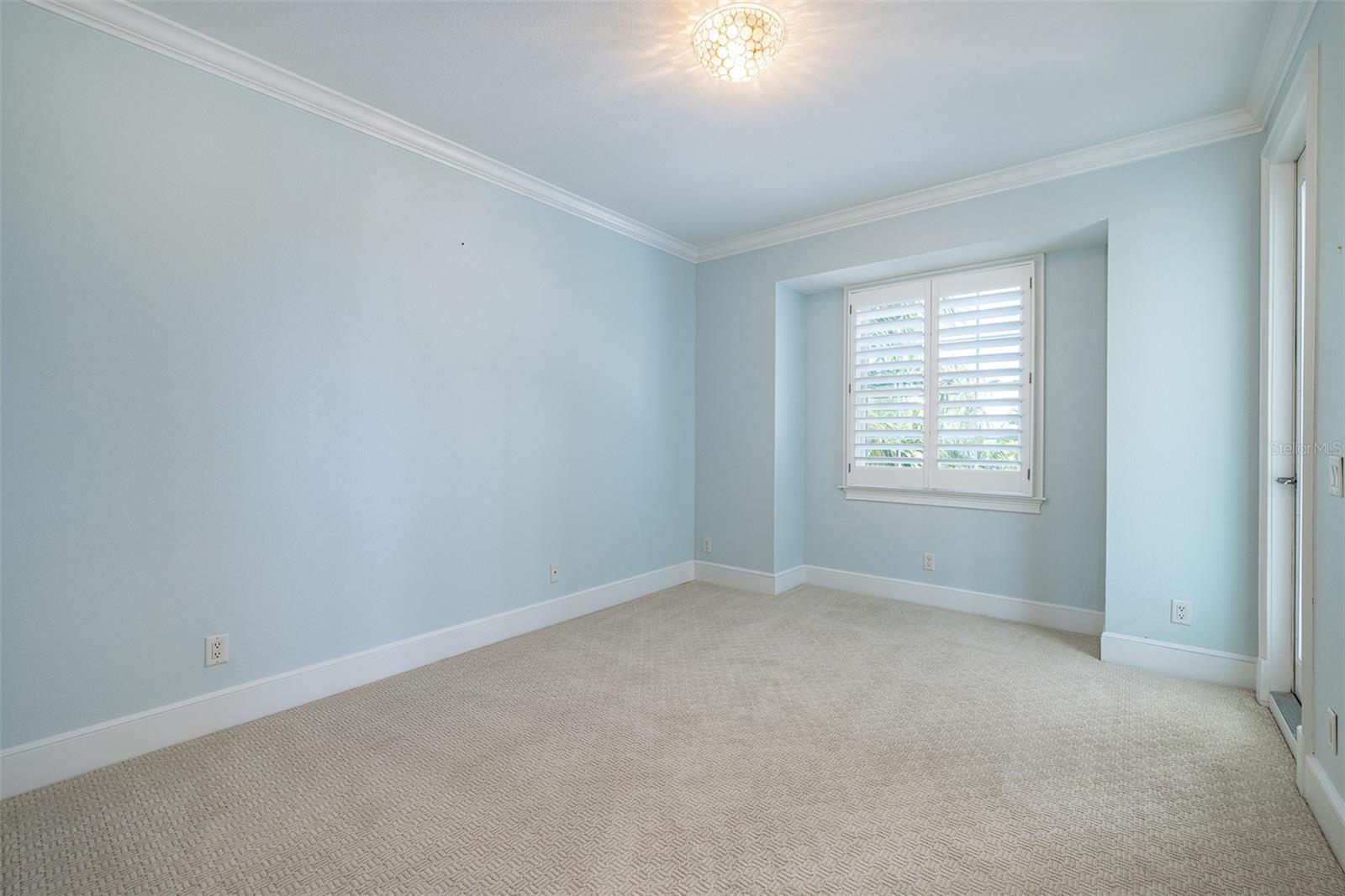 821 BAY POINT DR, MADEIRA BEACH, FL, 33708