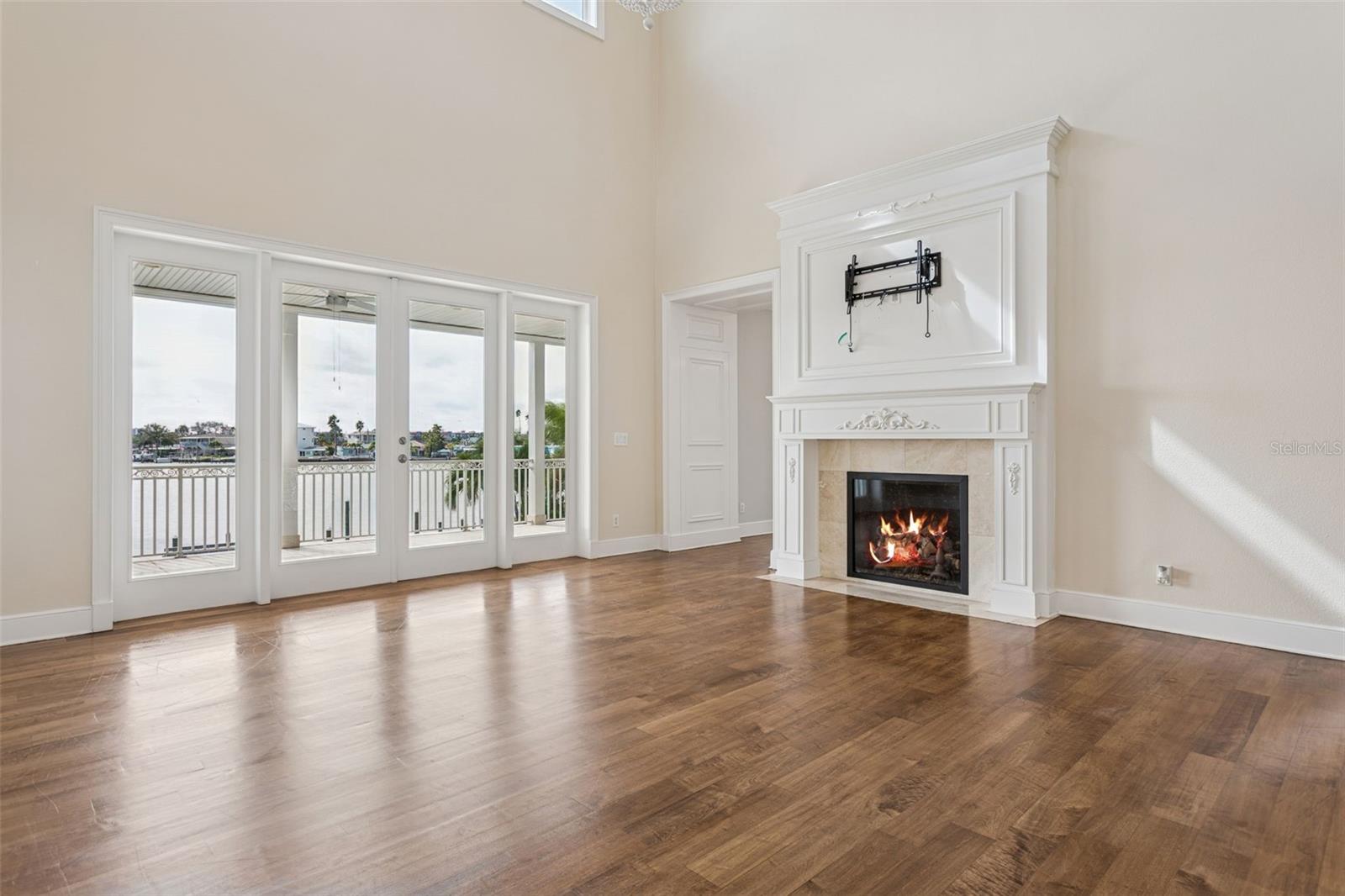 821 BAY POINT DR, MADEIRA BEACH, FL, 33708