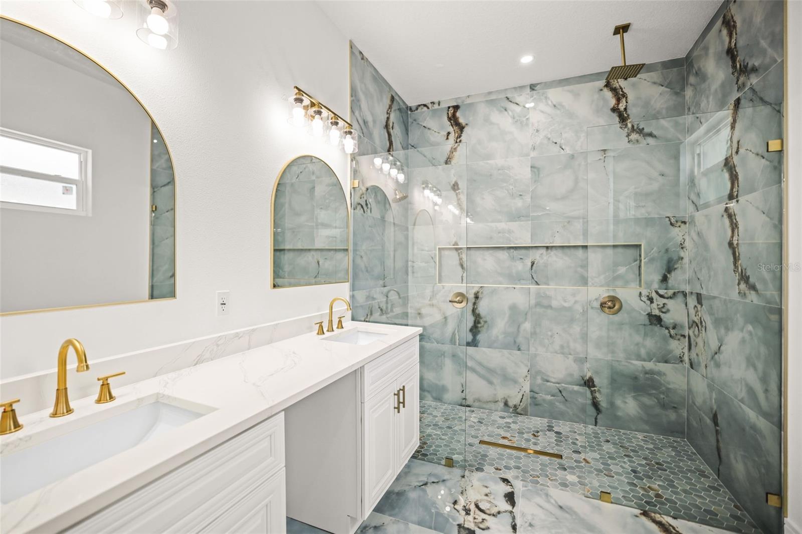 330 ARCHIMEDES ST, DUNEDIN, FL, 34698