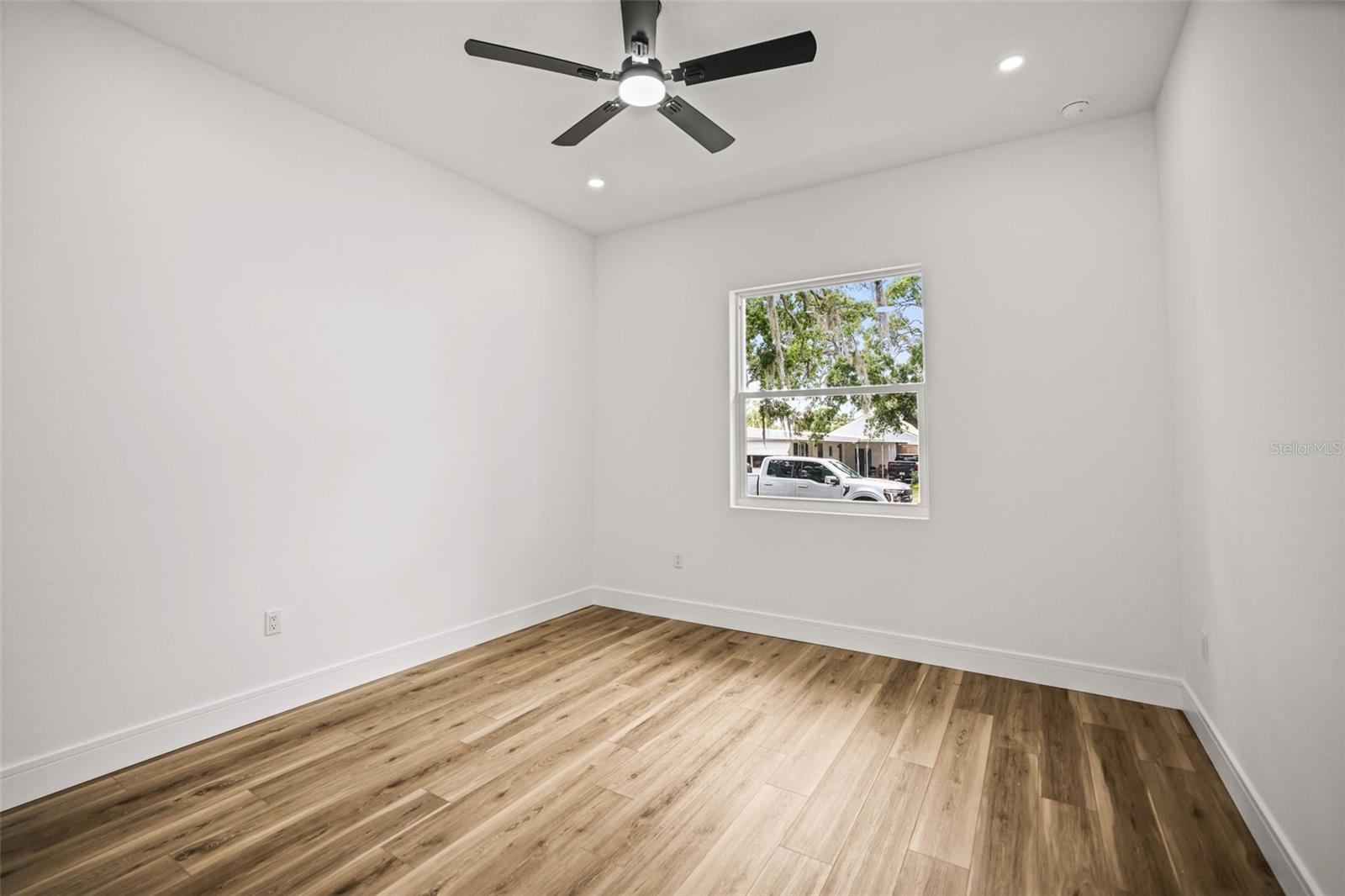 330 ARCHIMEDES ST, DUNEDIN, FL, 34698
