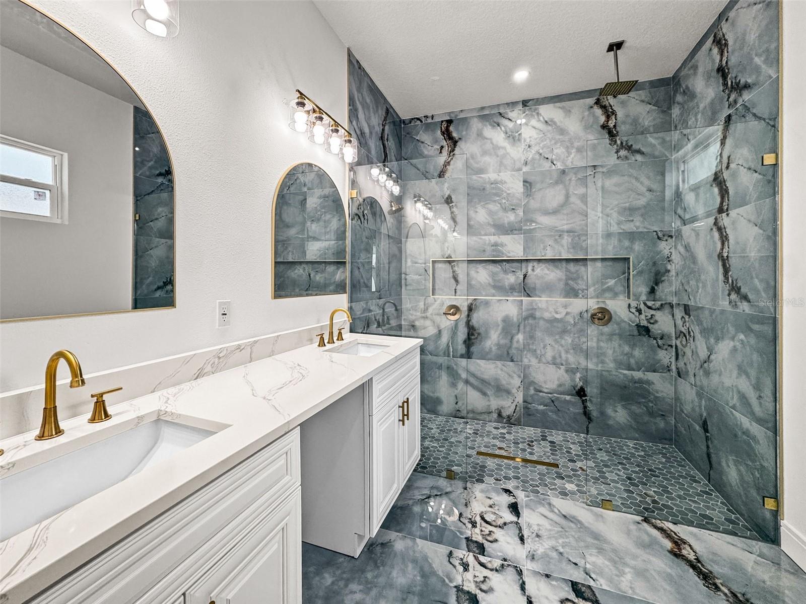 330 ARCHIMEDES ST, DUNEDIN, FL, 34698