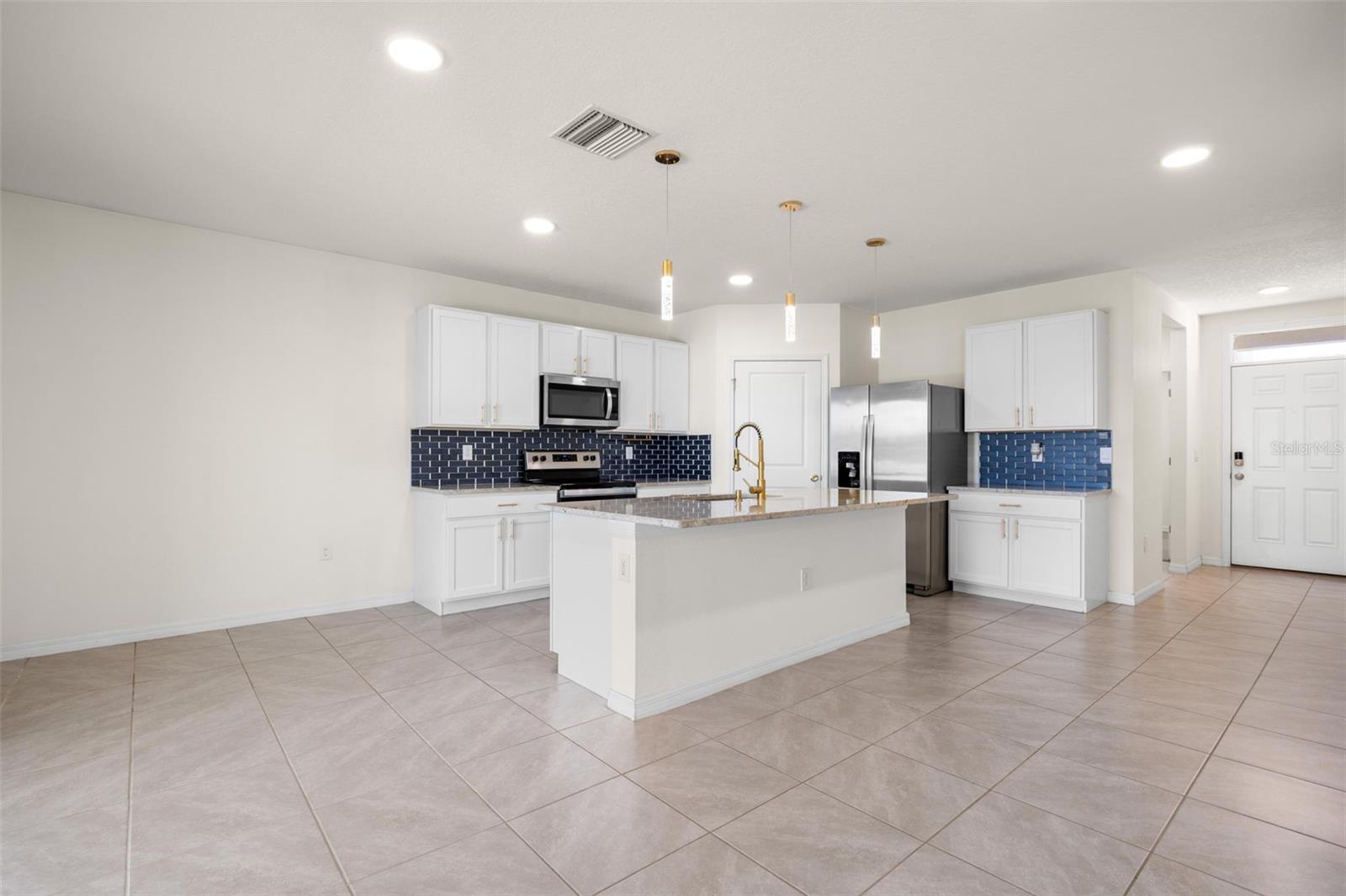 2814 COMMON FIG RUN, WESLEY CHAPEL, FL, 33543