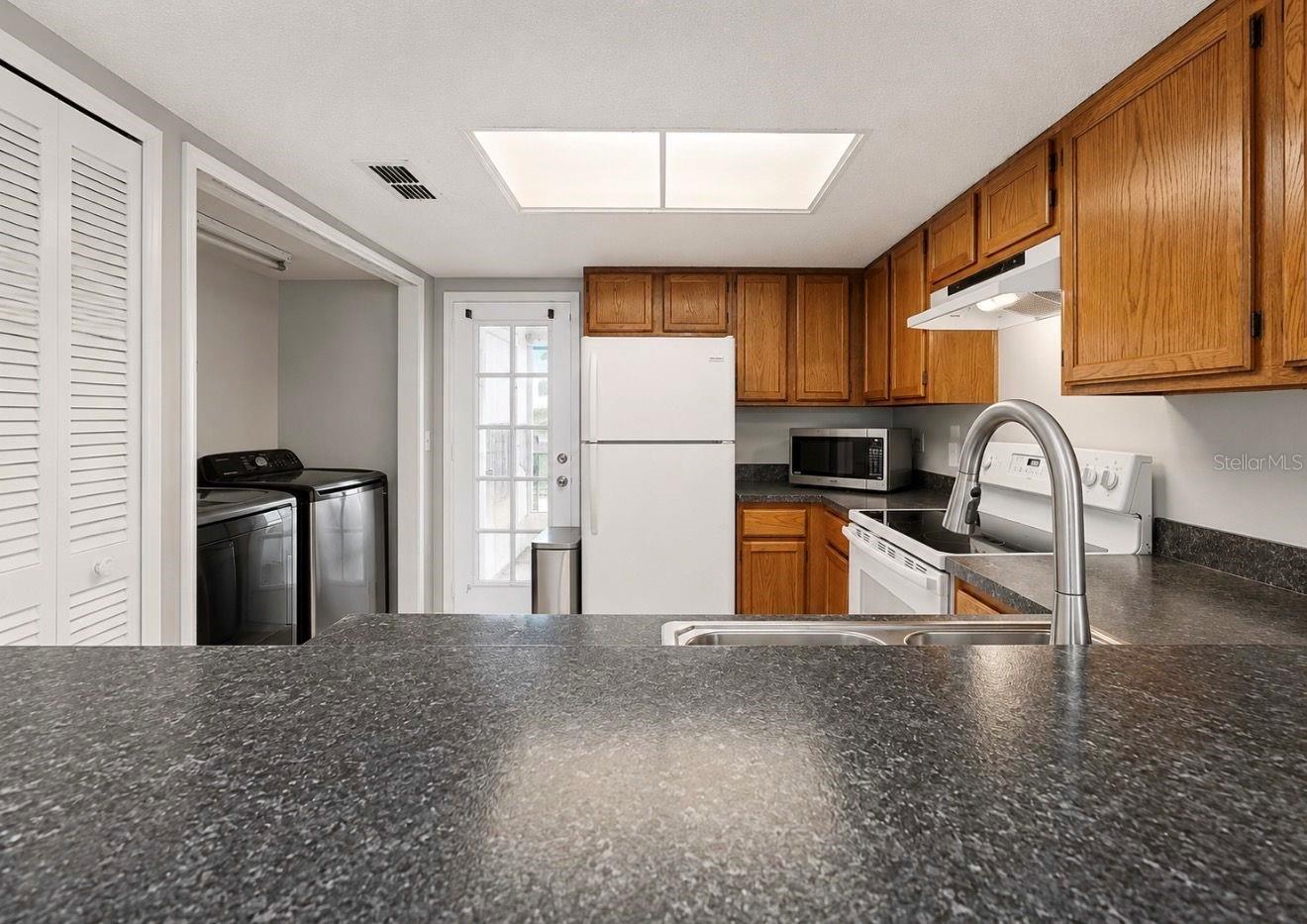 2316 FLETCHERS POINT CIR, TAMPA, FL, 33613