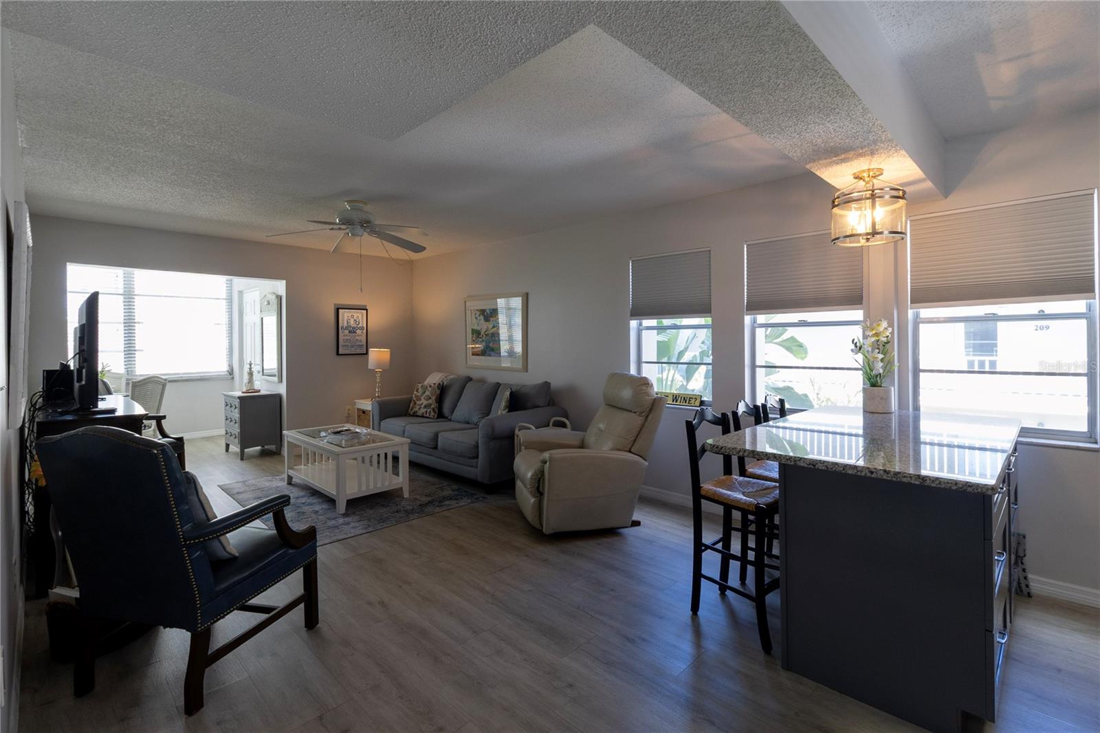 9940 47TH AVE N #207, ST PETERSBURG, FL, 33708