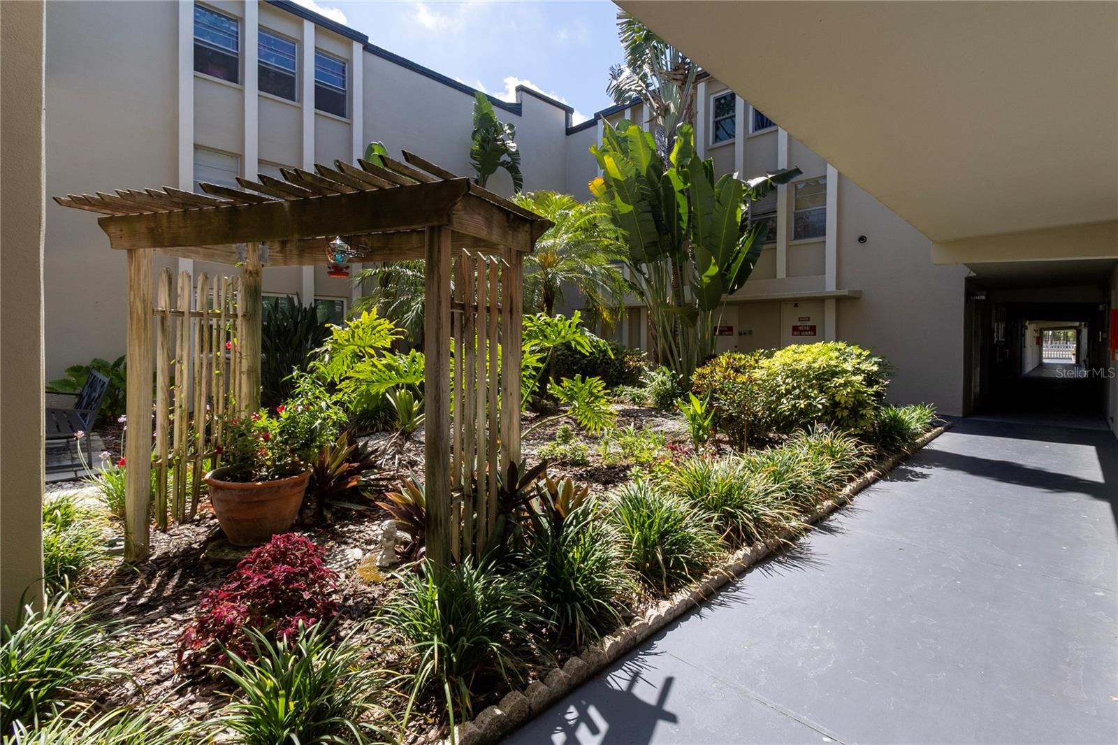 9940 47TH AVE N #207, ST PETERSBURG, FL, 33708