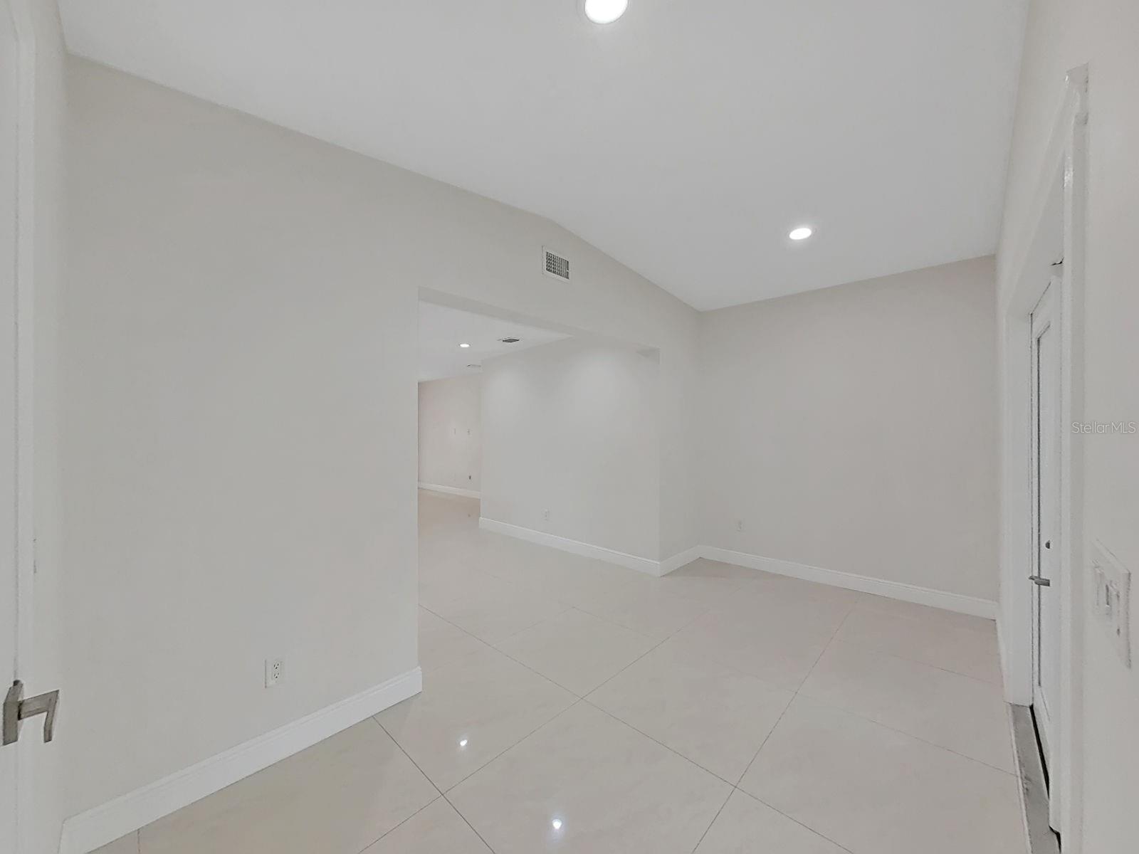4726 ELDORADO DR, TAMPA, FL, 33615