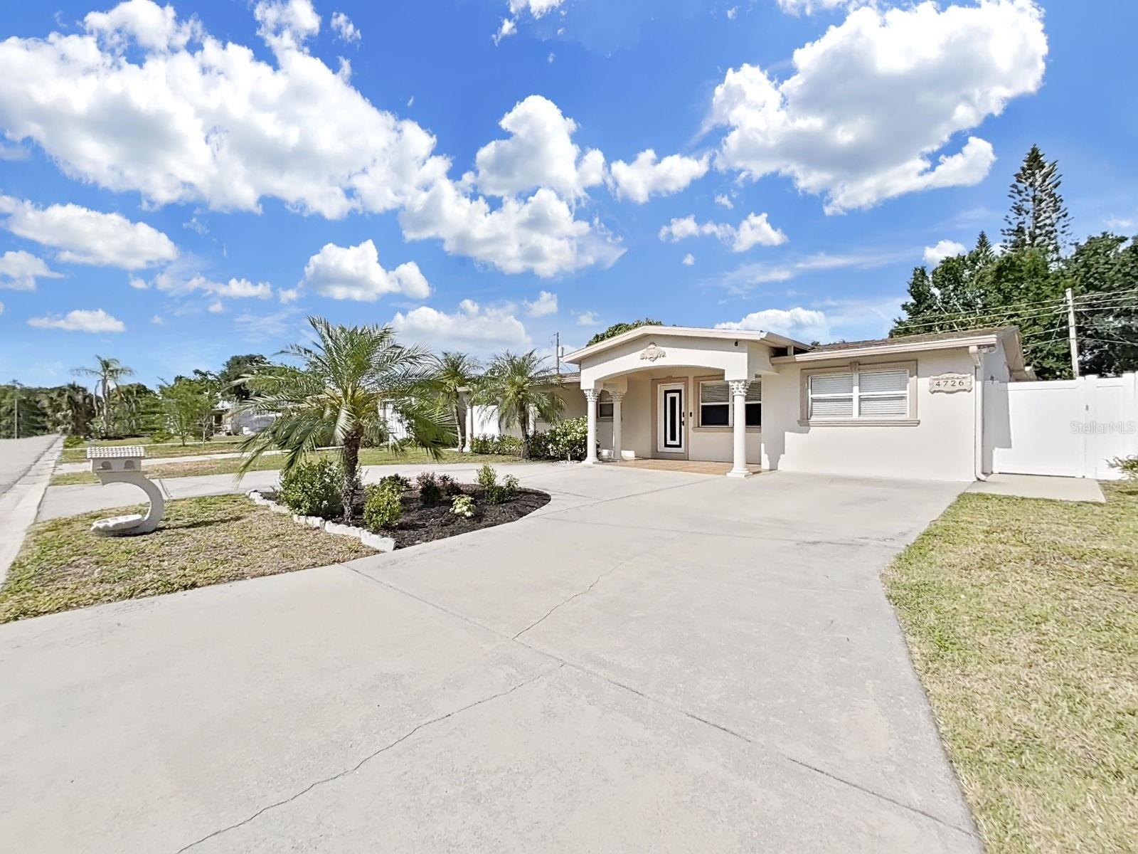 4726 ELDORADO DR, TAMPA, FL, 33615