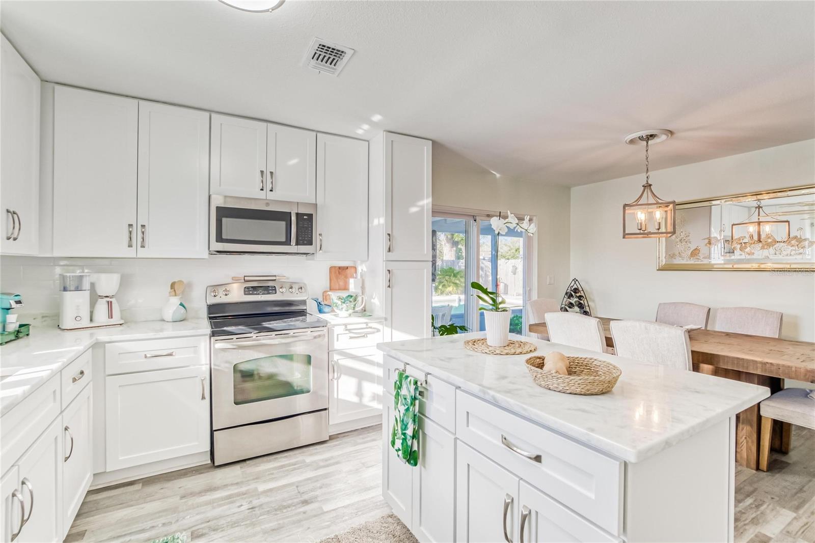 6004 GOLF AND SEA BLVD, APOLLO BEACH, FL, 33572