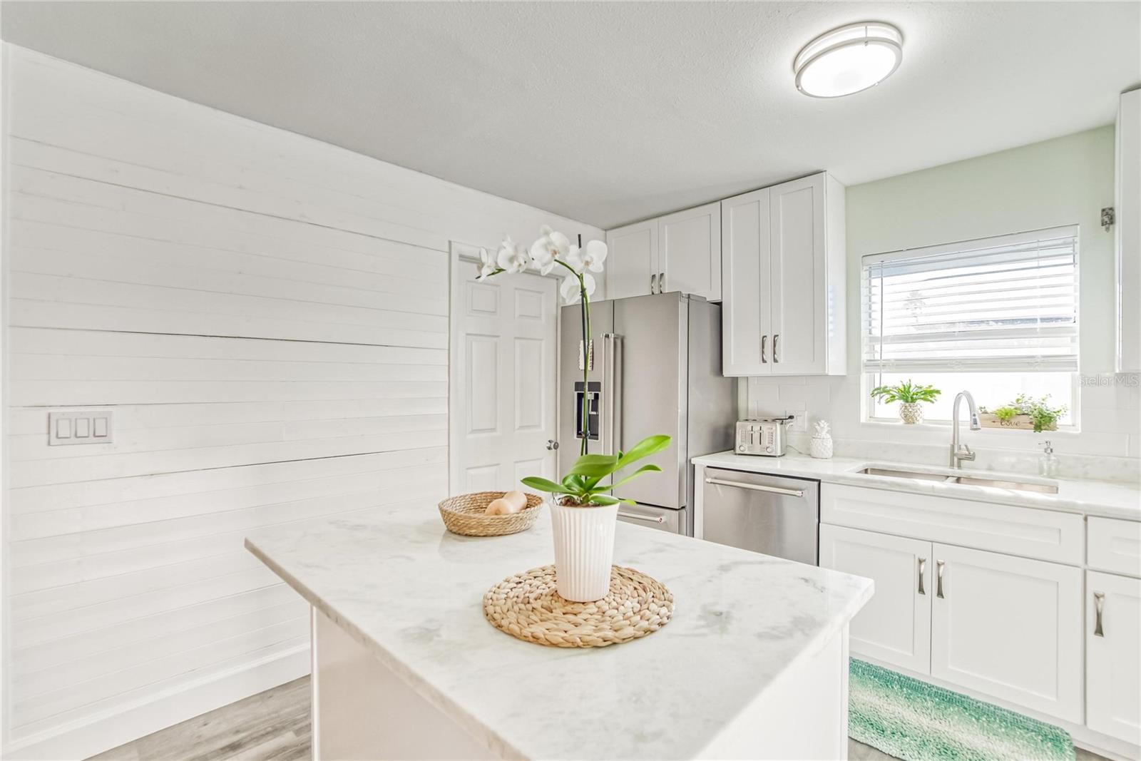 6004 GOLF AND SEA BLVD, APOLLO BEACH, FL, 33572