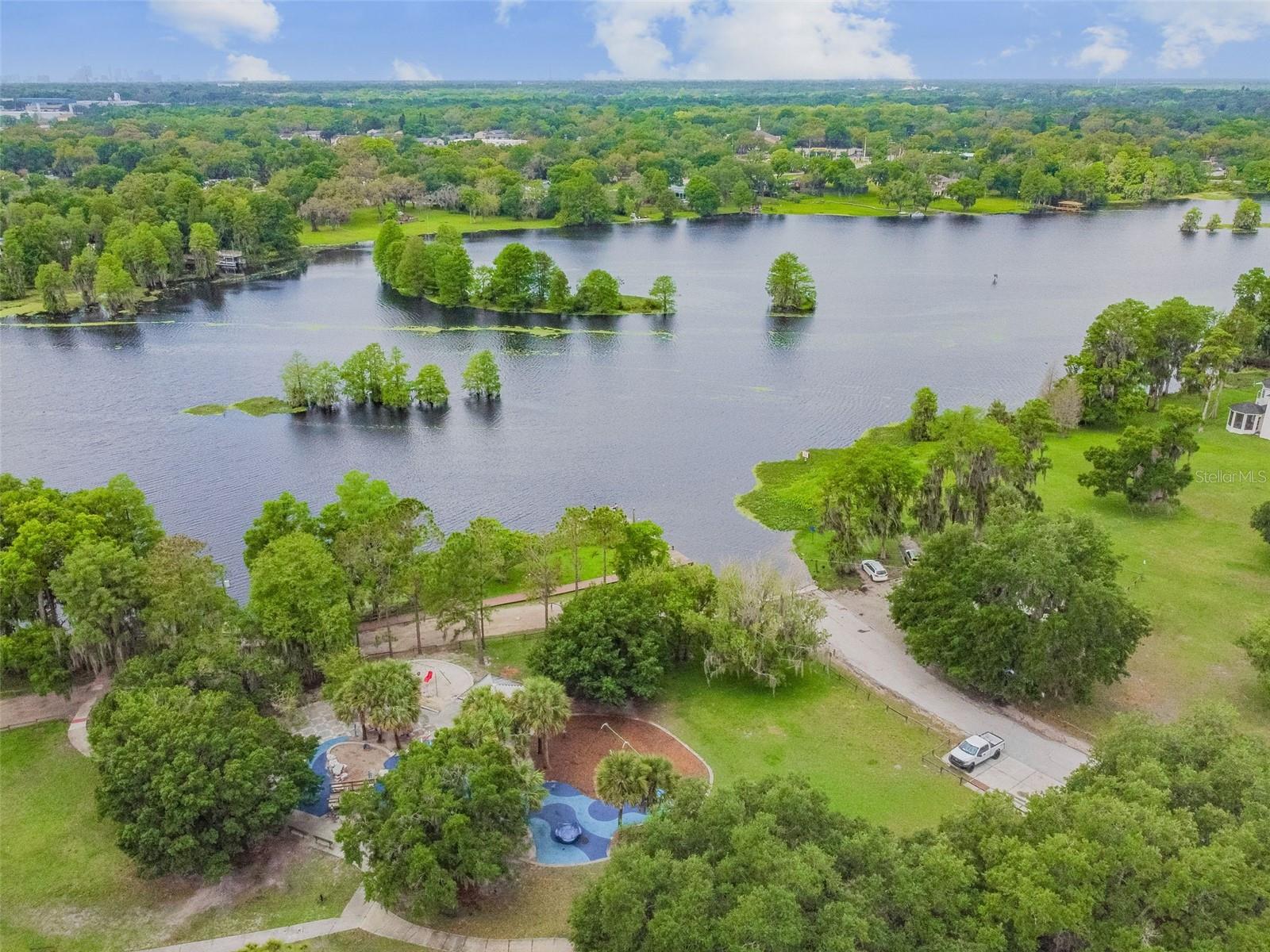 414 JOYCE AVE, TEMPLE TERRACE, FL, 33617