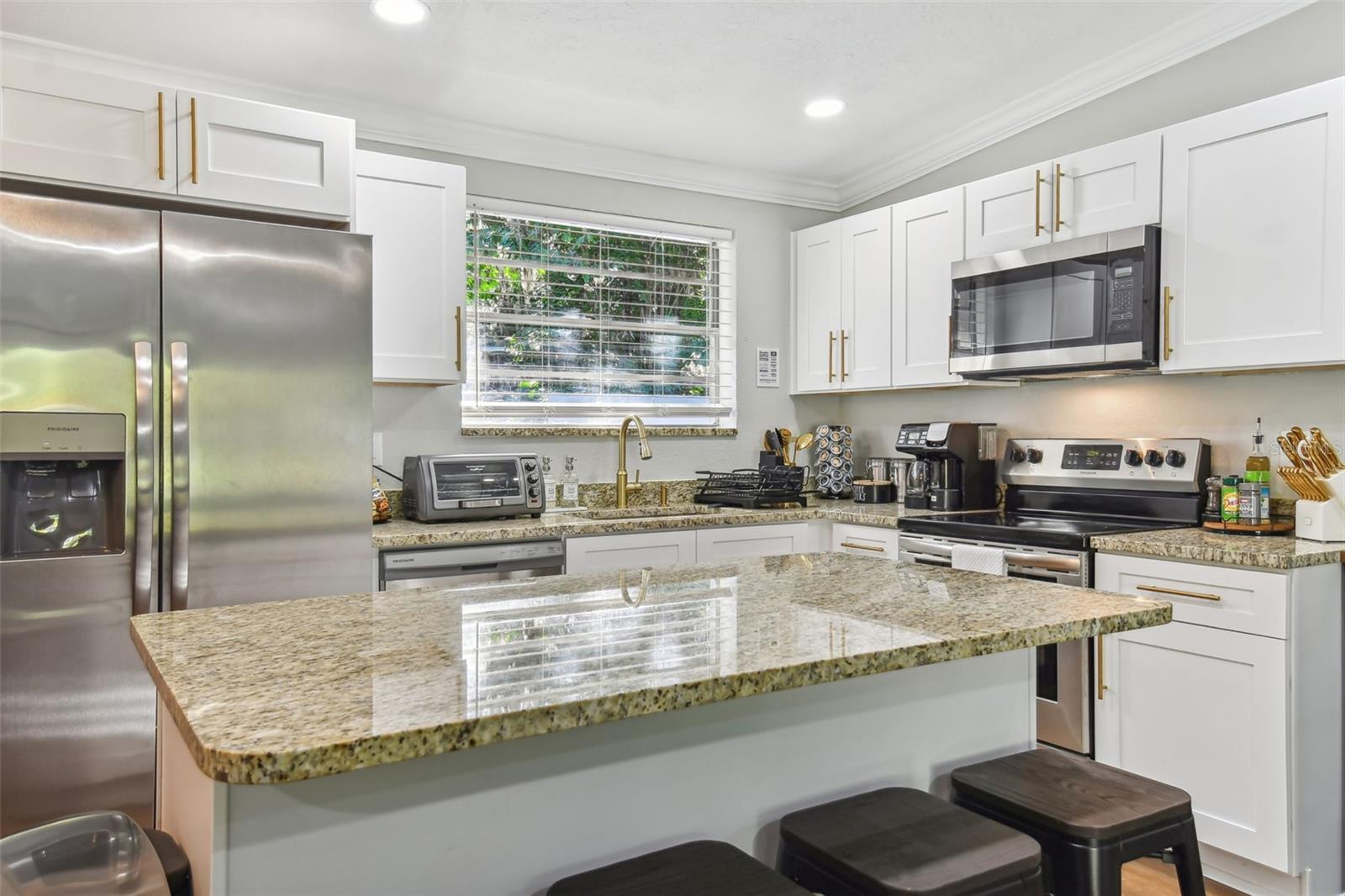 414 JOYCE AVE, TEMPLE TERRACE, FL, 33617