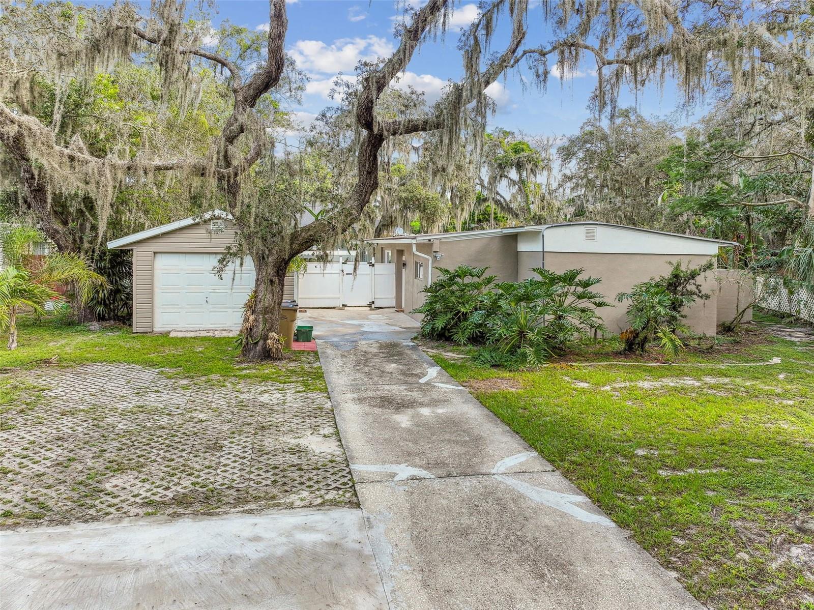 414 JOYCE AVE, TEMPLE TERRACE, FL, 33617