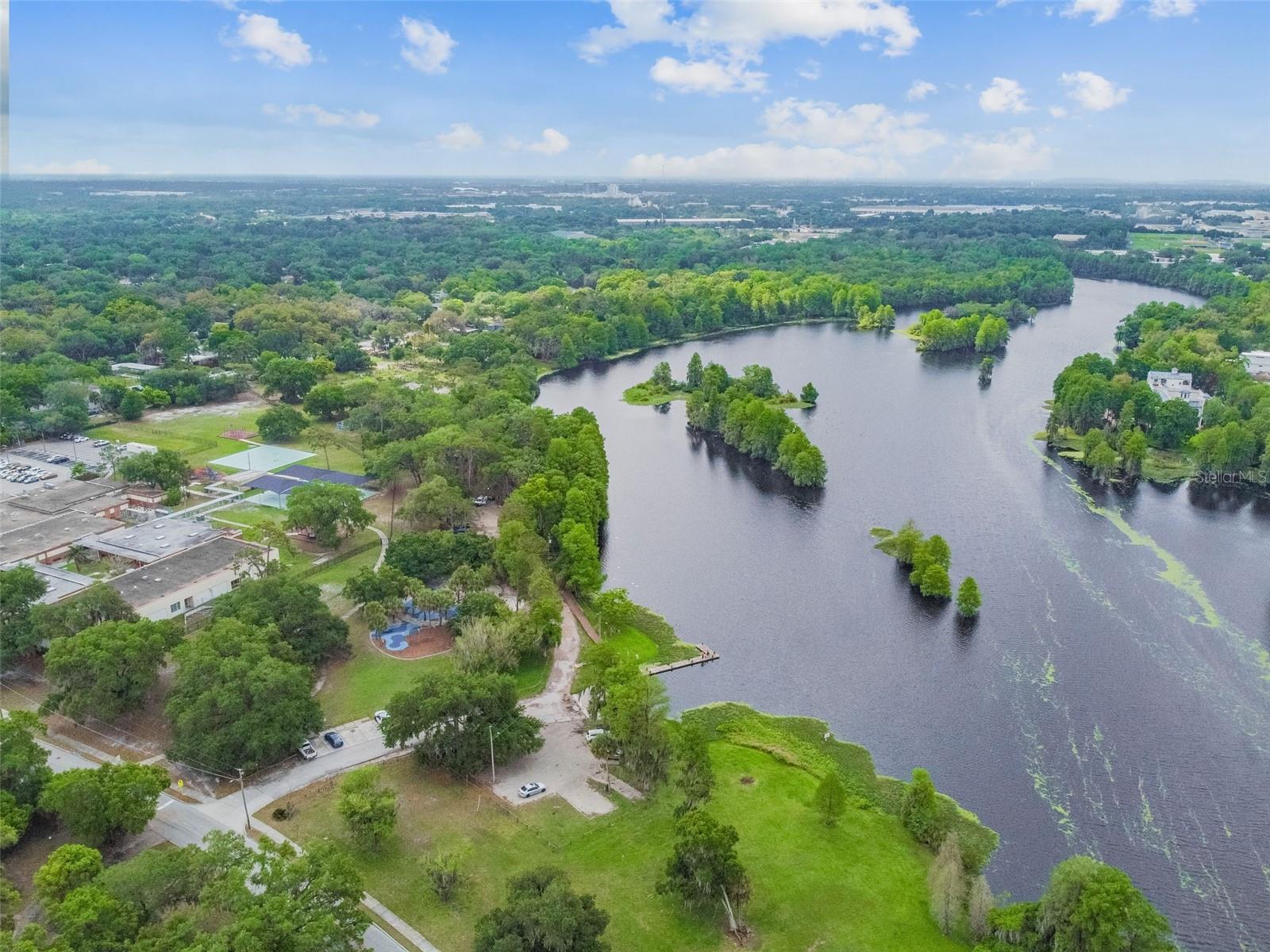 414 JOYCE AVE, TEMPLE TERRACE, FL, 33617