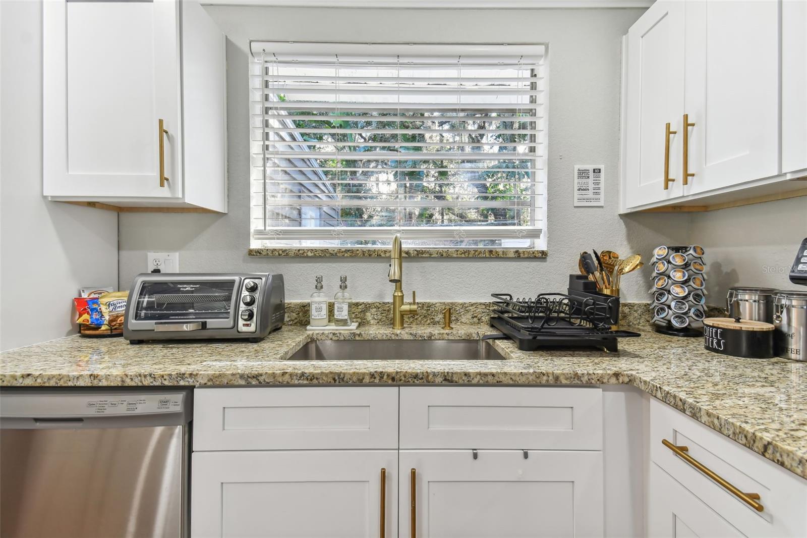 414 JOYCE AVE, TEMPLE TERRACE, FL, 33617
