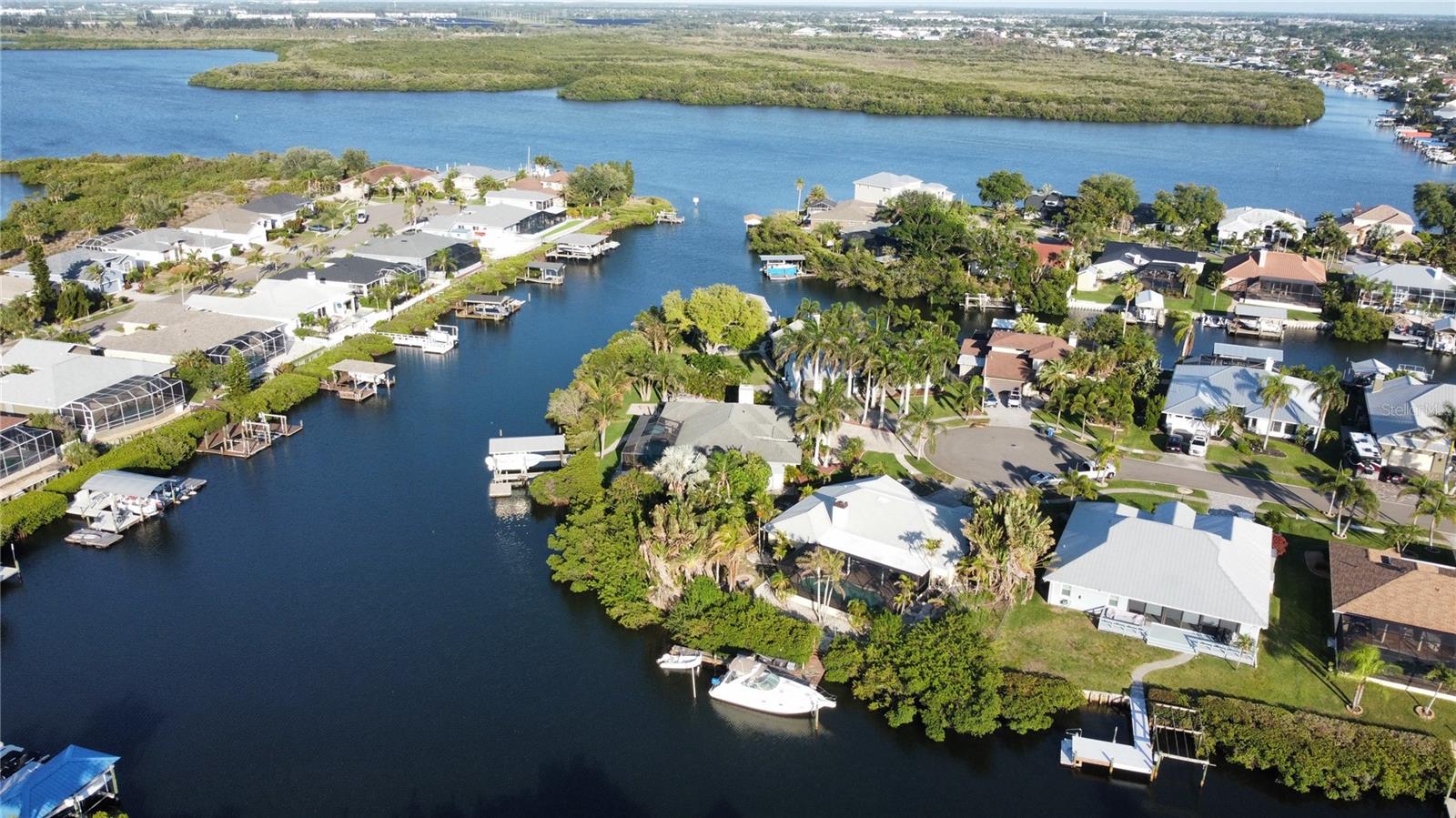6612 BLACKFIN WAY, APOLLO BEACH, FL, 33572