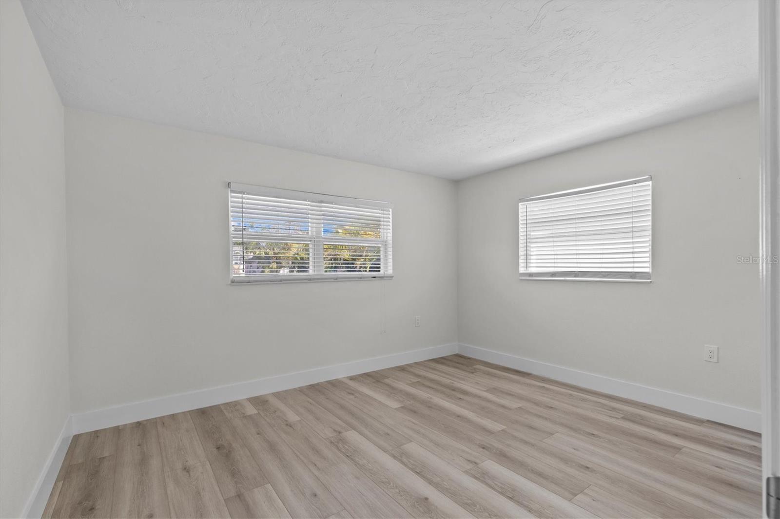 310 WESTWINDS DR, PALM HARBOR, FL, 34683