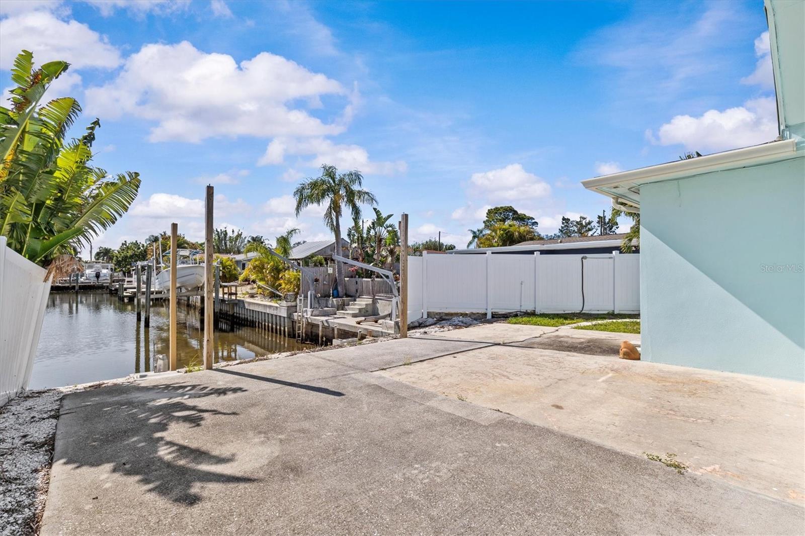 310 WESTWINDS DR, PALM HARBOR, FL, 34683