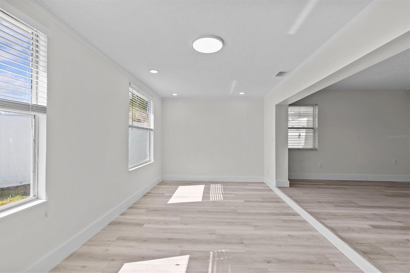 310 WESTWINDS DR, PALM HARBOR, FL, 34683