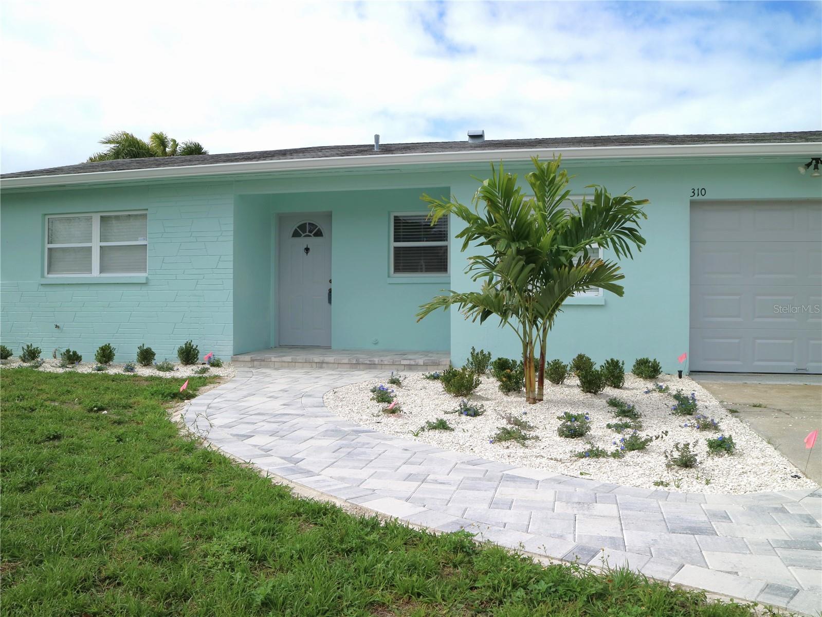 310 WESTWINDS DR, PALM HARBOR, FL, 34683