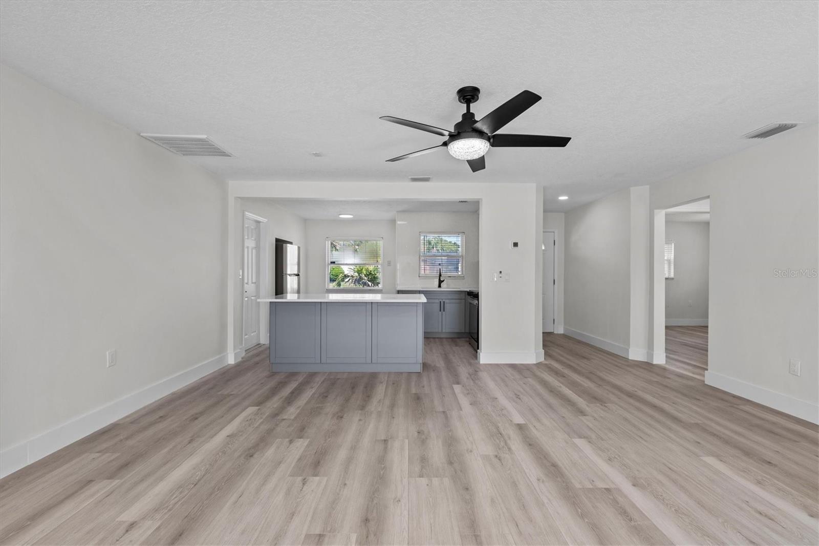 310 WESTWINDS DR, PALM HARBOR, FL, 34683