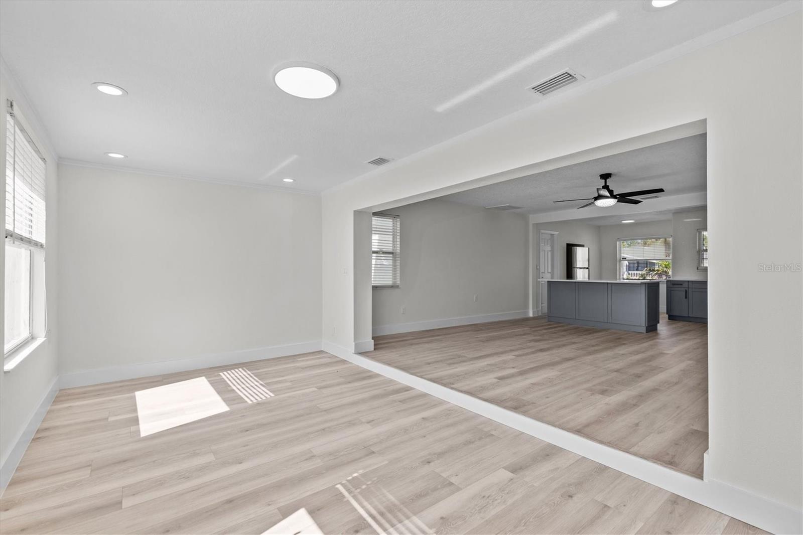 310 WESTWINDS DR, PALM HARBOR, FL, 34683