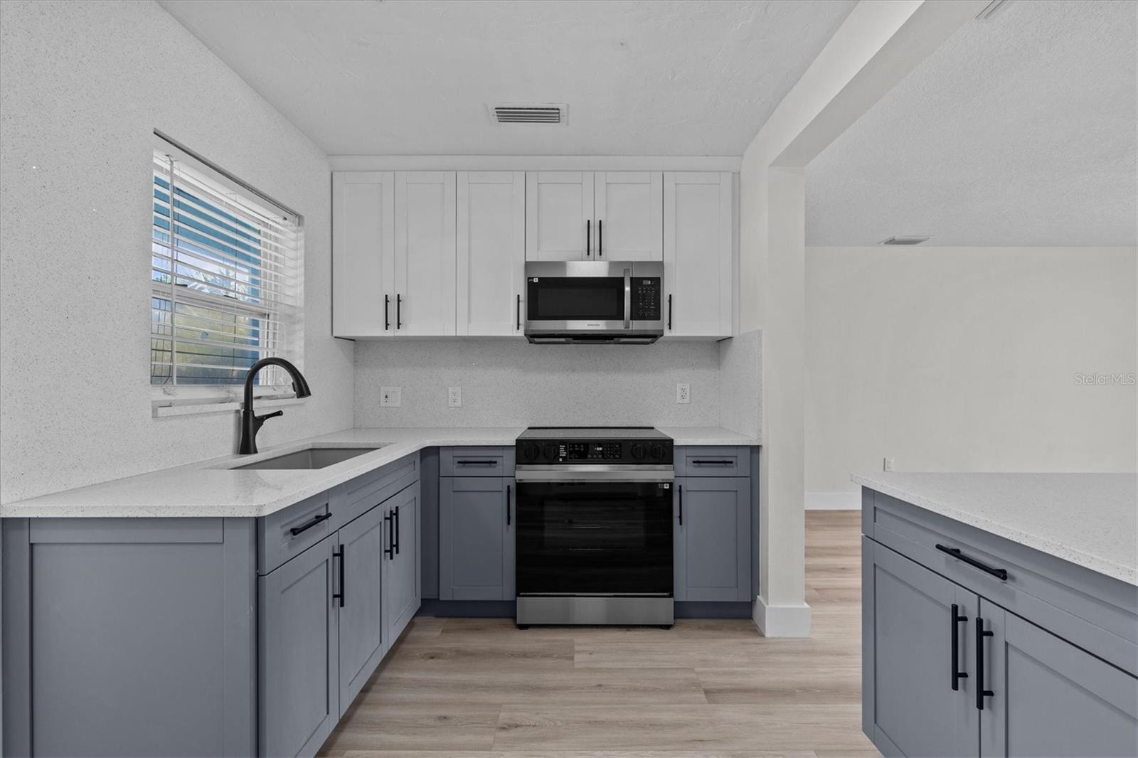 310 WESTWINDS DR, PALM HARBOR, FL, 34683