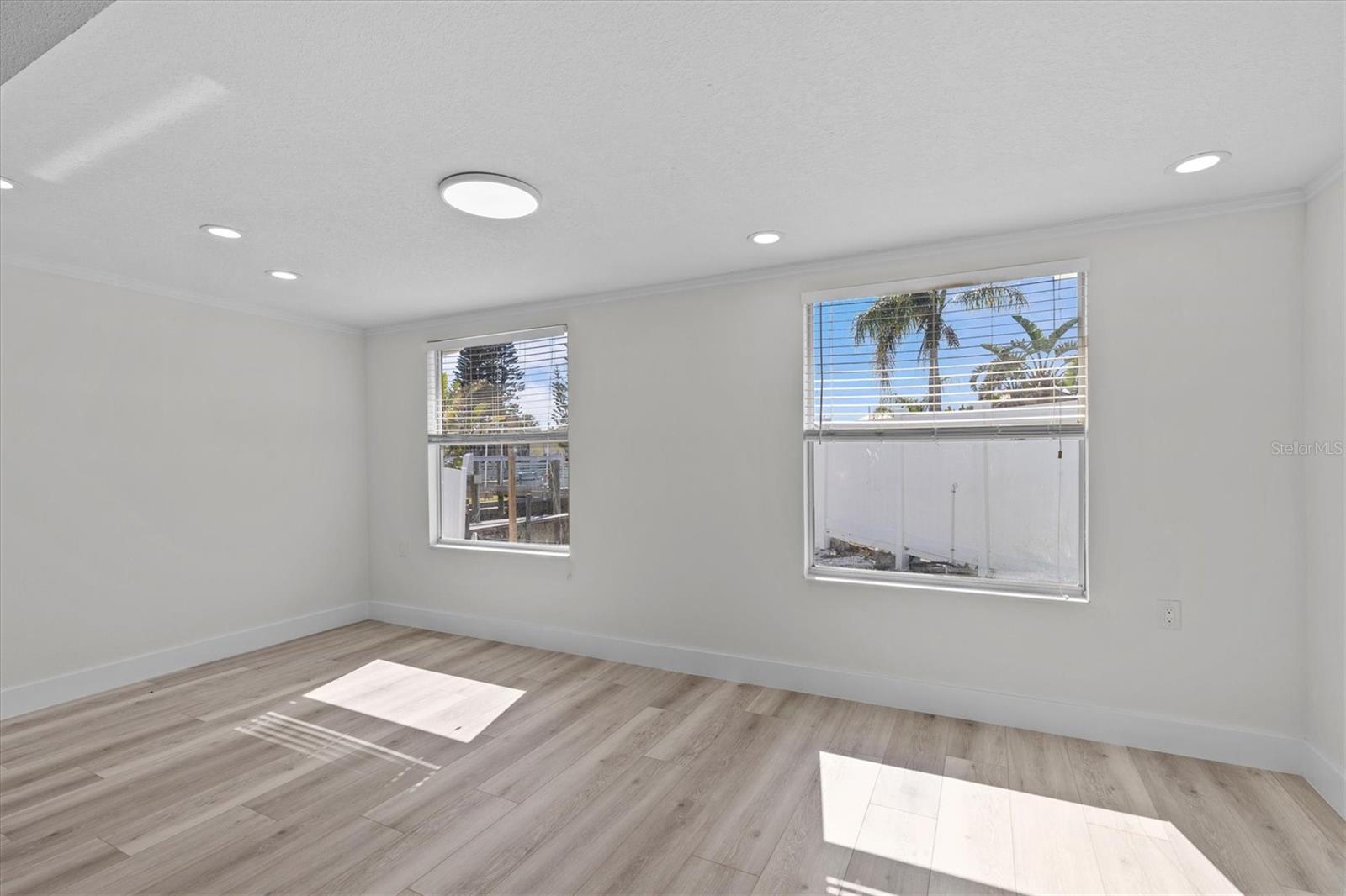 310 WESTWINDS DR, PALM HARBOR, FL, 34683
