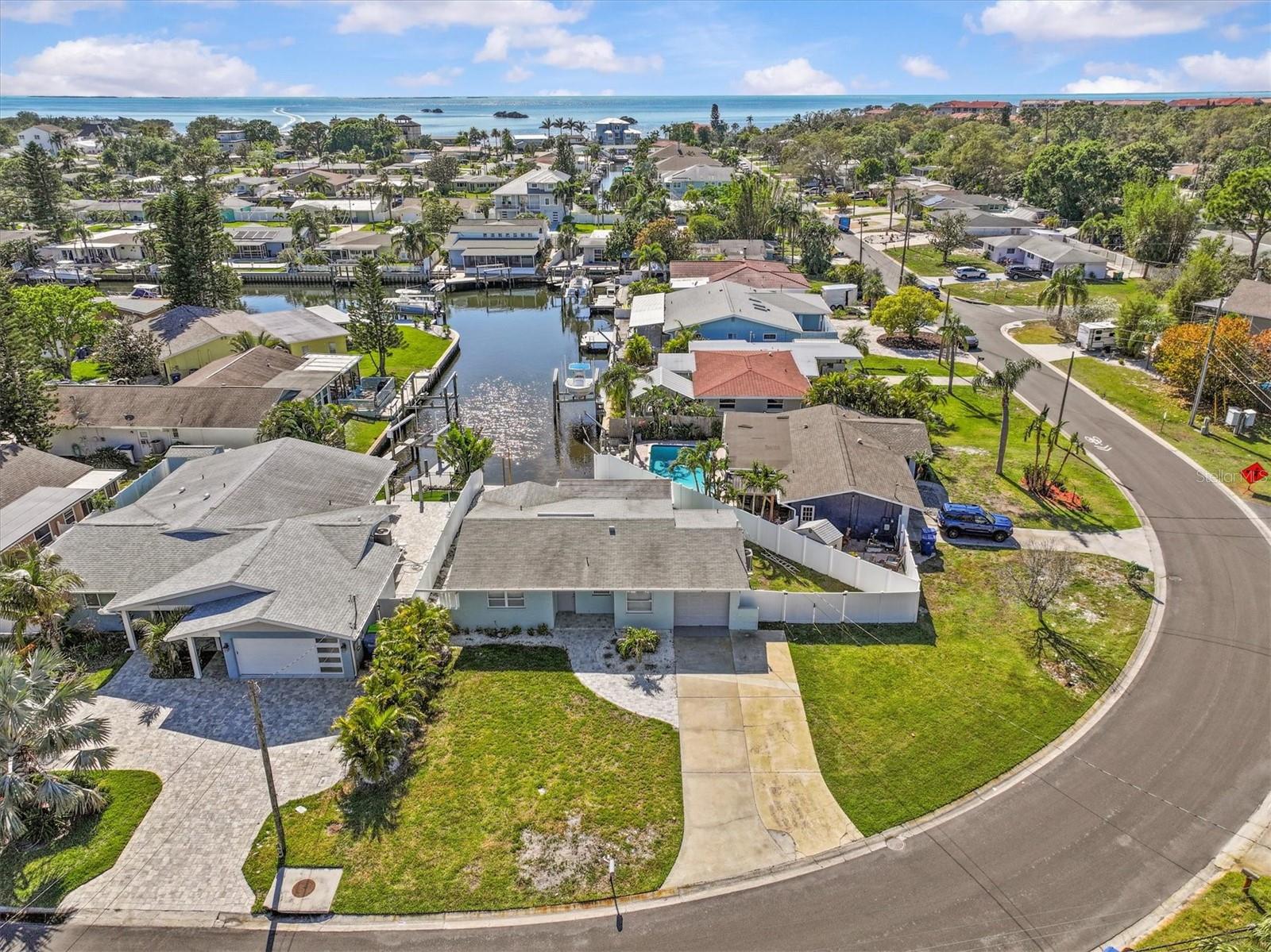 310 WESTWINDS DR, PALM HARBOR, FL, 34683