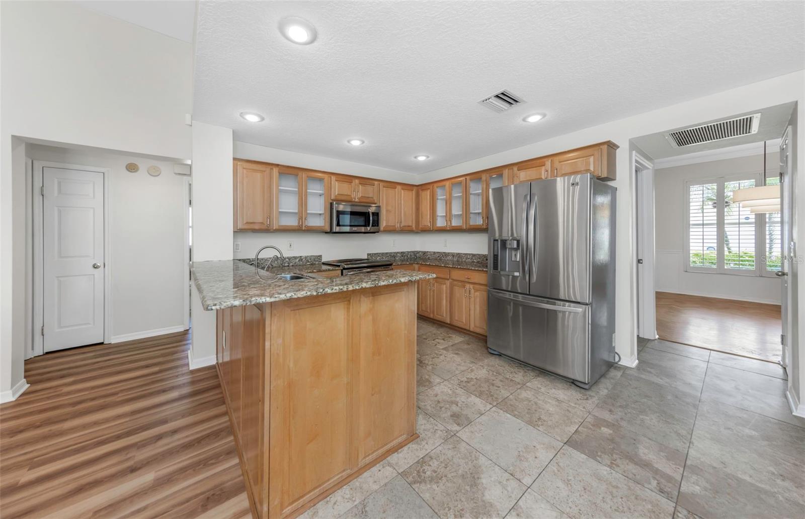 15002 ROCKY LEDGE DR, TAMPA, FL, 33625