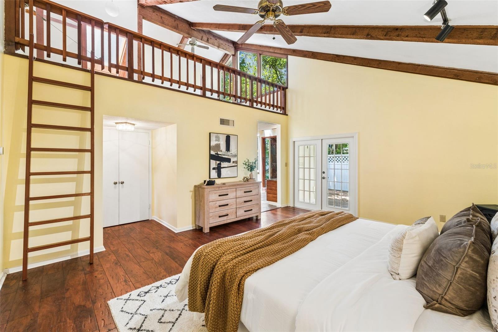 136 WISTERIA DR, LONGWOOD, FL, 32779