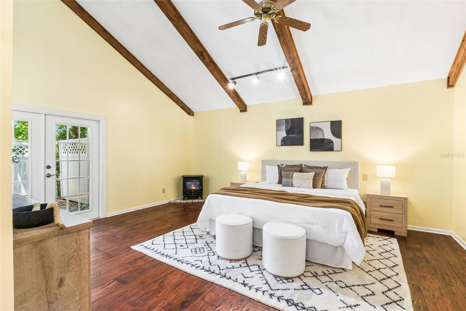 136 WISTERIA DR, LONGWOOD, FL, 32779