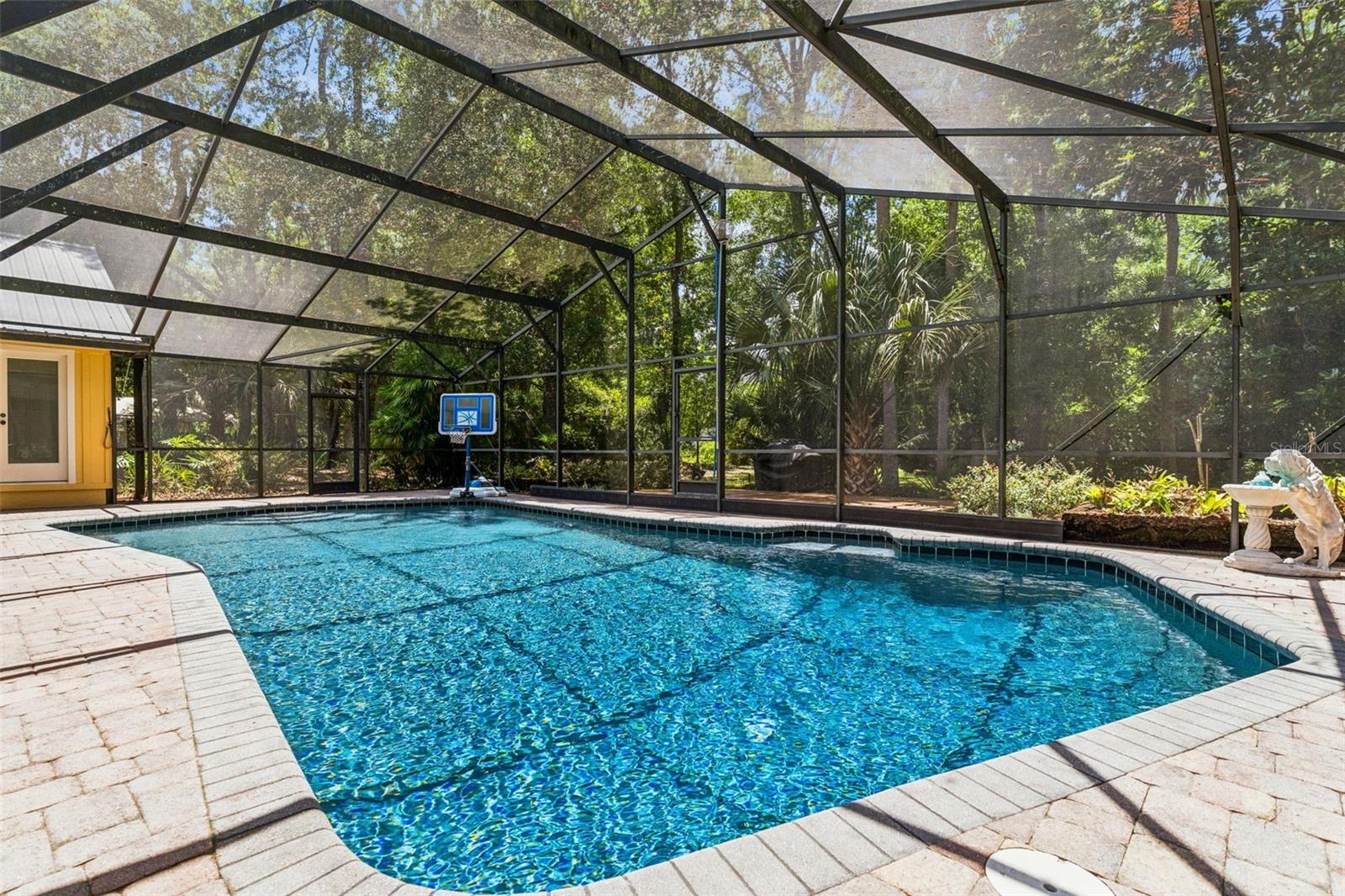 136 WISTERIA DR, LONGWOOD, FL, 32779