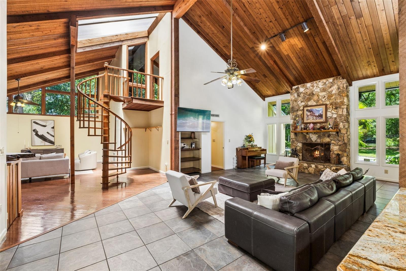 136 WISTERIA DR, LONGWOOD, FL, 32779