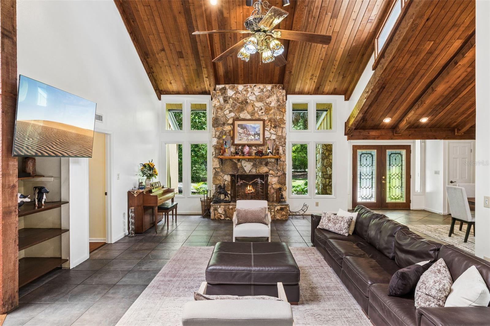 136 WISTERIA DR, LONGWOOD, FL, 32779