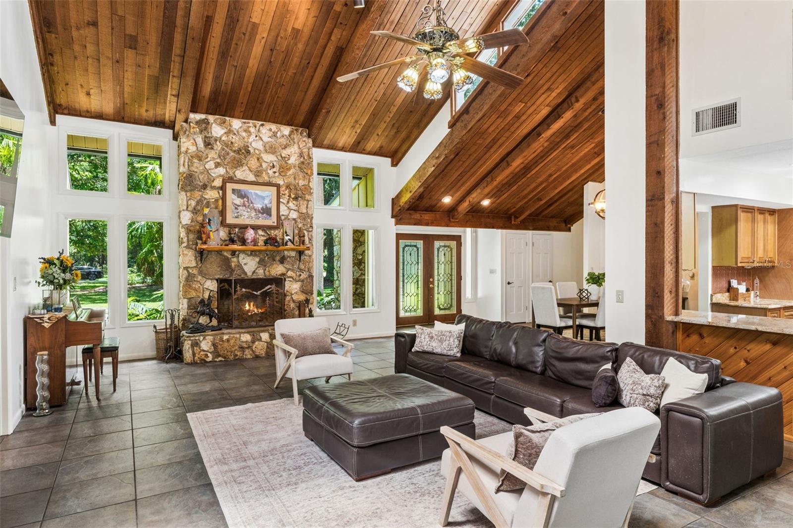 136 WISTERIA DR, LONGWOOD, FL, 32779