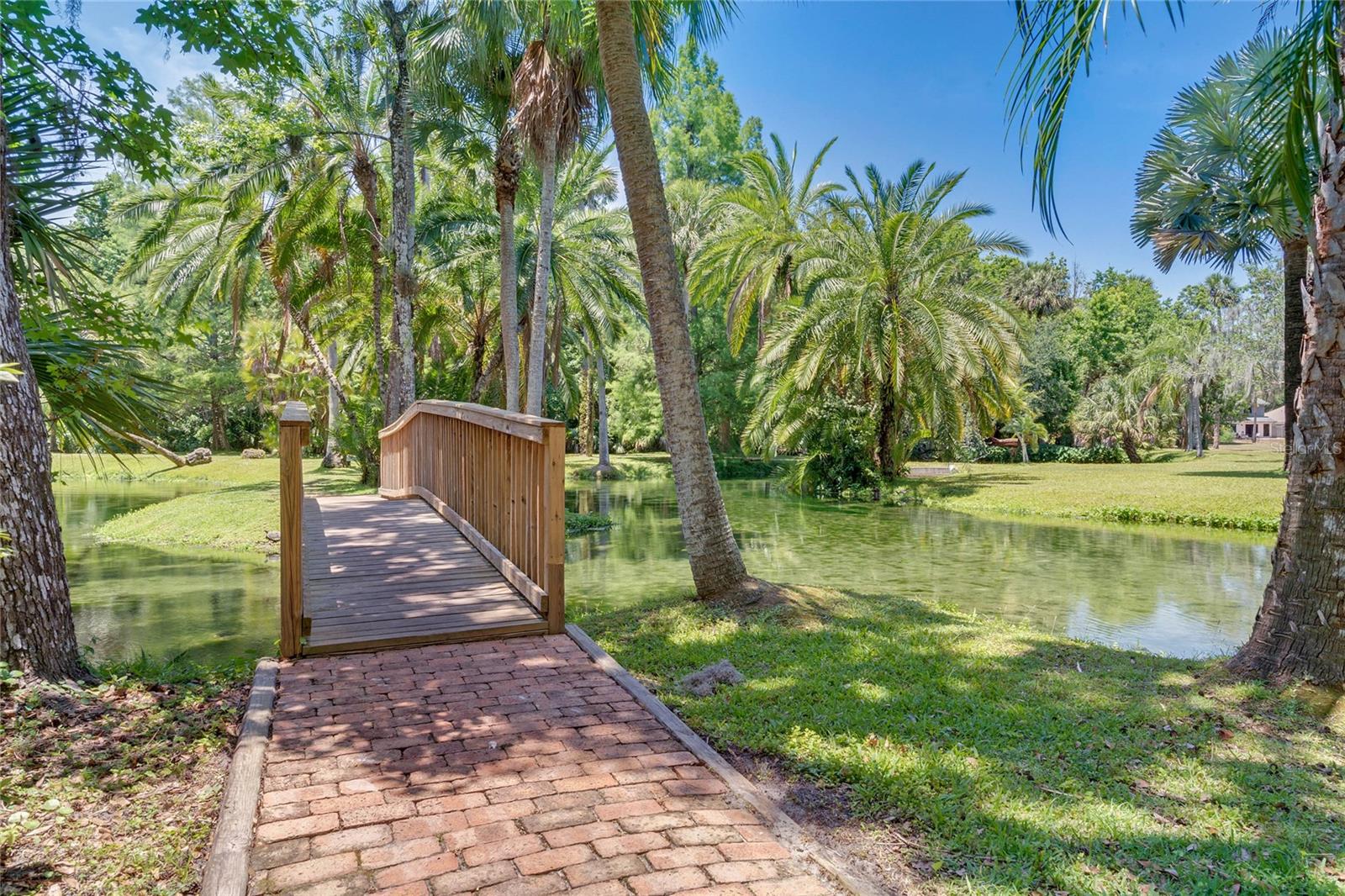 136 WISTERIA DR, LONGWOOD, FL, 32779