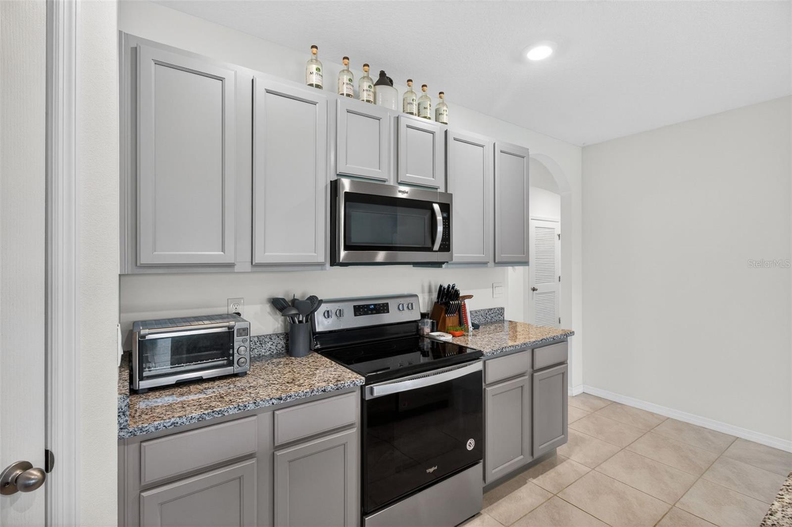 5946 SHINGLE CREEK RD, LAKELAND, FL, 33811
