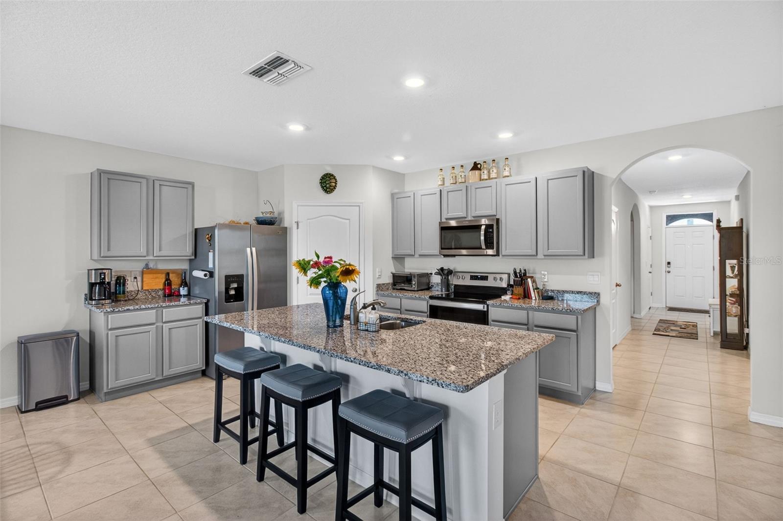 5946 SHINGLE CREEK RD, LAKELAND, FL, 33811