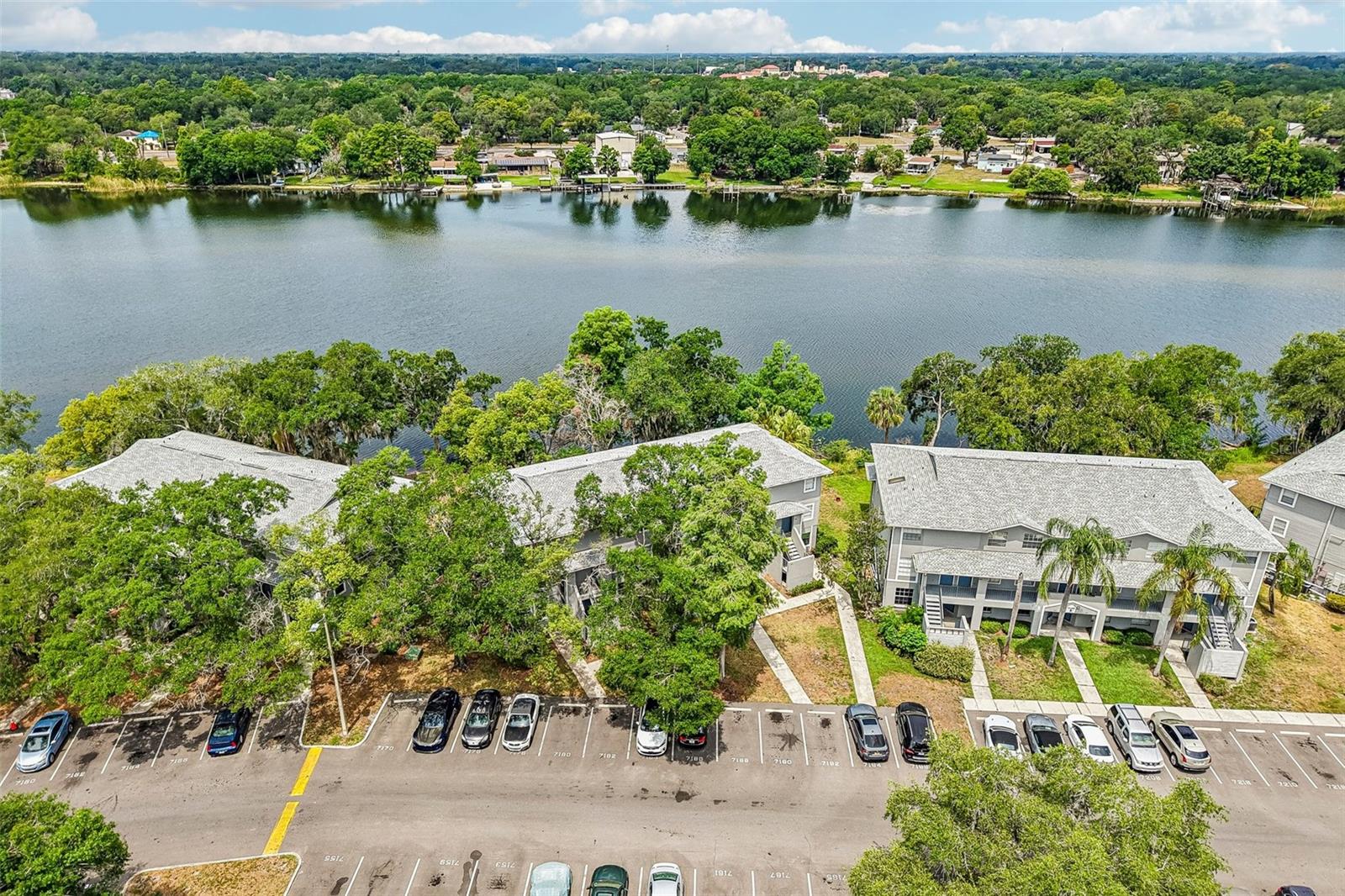 7192 E BANK DR #7192, TAMPA, FL, 33617