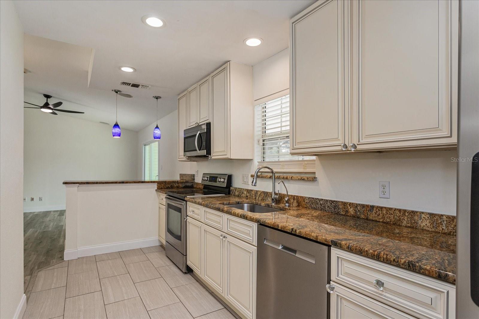 414 TRANQUILLE OAKS DR, OCOEE, FL, 34761