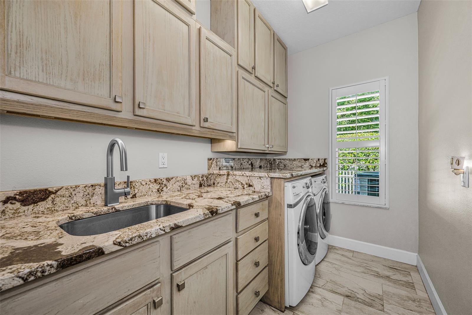 2013 WATER WHEEL CT, DUNEDIN, FL, 34698