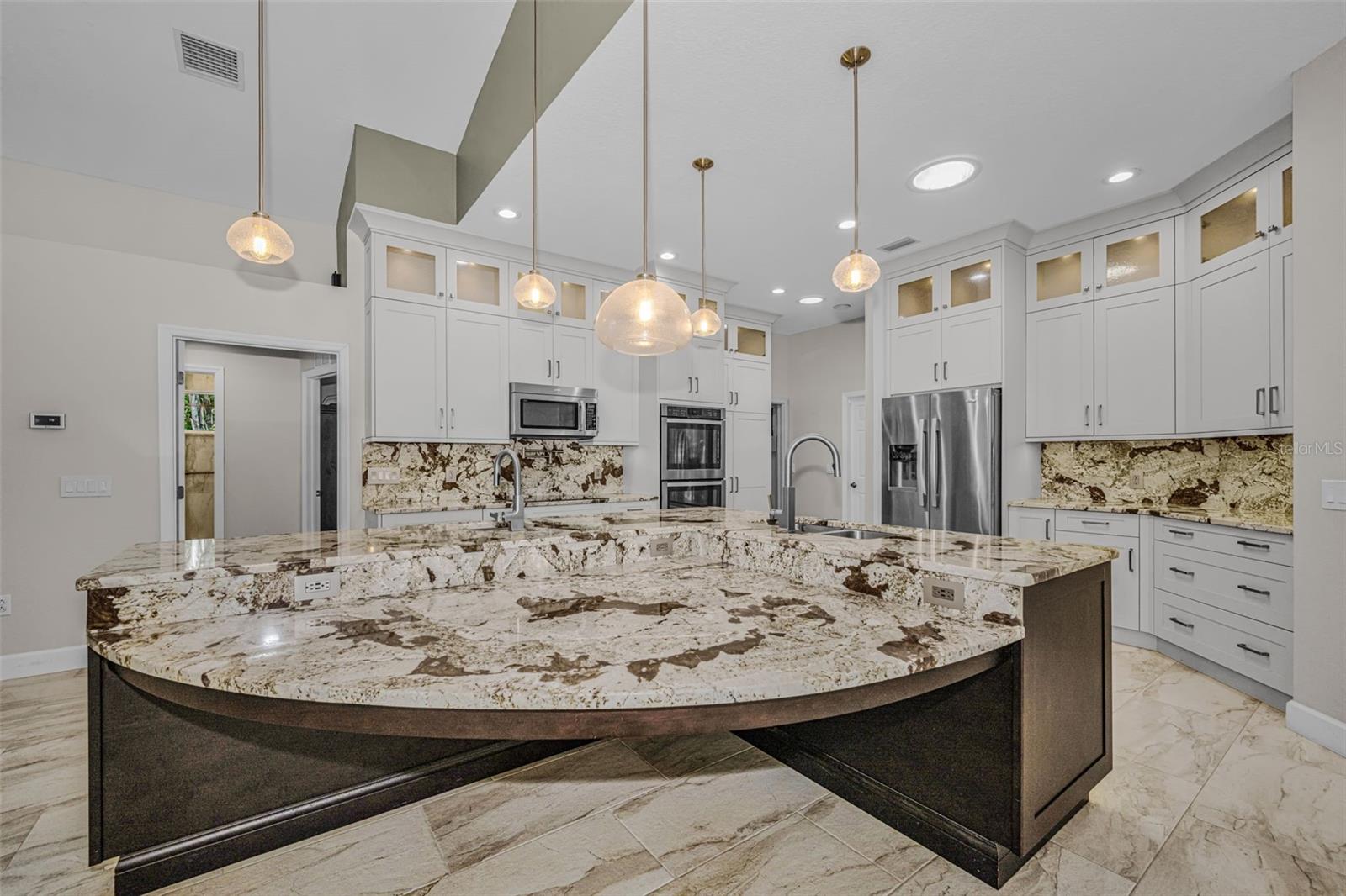 2013 WATER WHEEL CT, DUNEDIN, FL, 34698