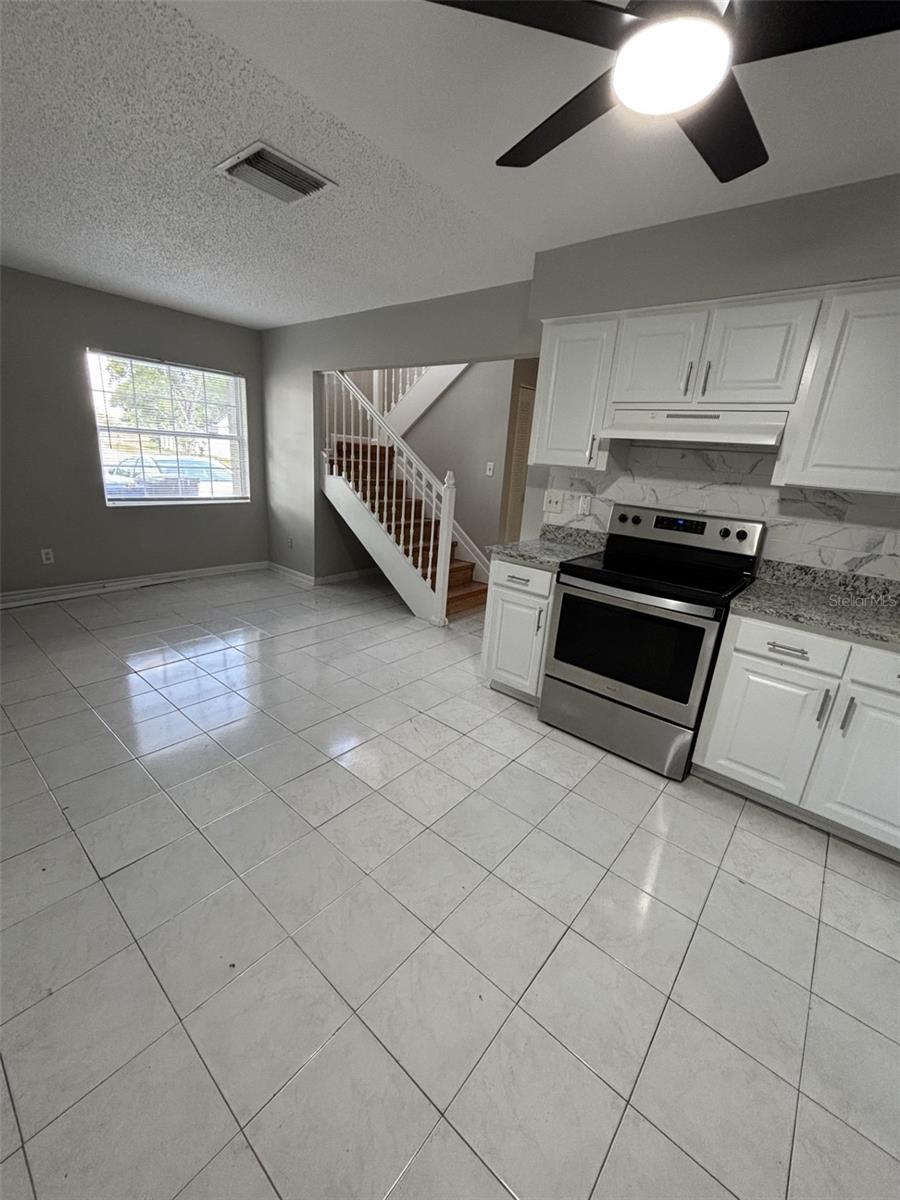 10307 PARKCREST DR, TAMPA, FL, 33624
